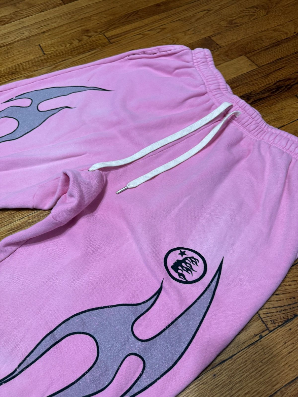 HELLSTAR Hellstar Flame Pink Sweatpants Size XXL Size US 38 / EU 54 - 4 Thumbnail