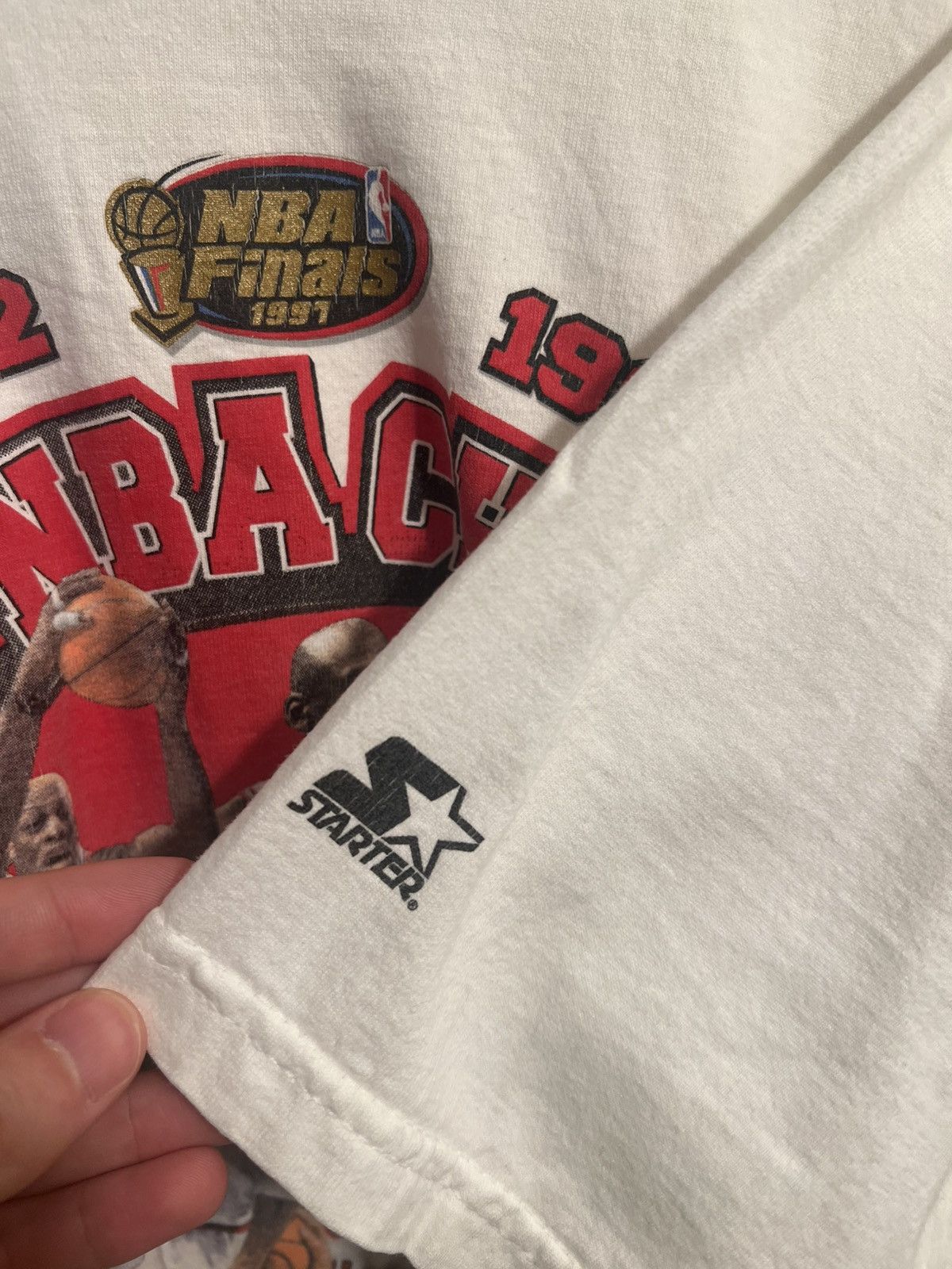 Vintage 1997 Bulls championship tee Size US XL / EU 56 / 4 - 2 Thumbnail
