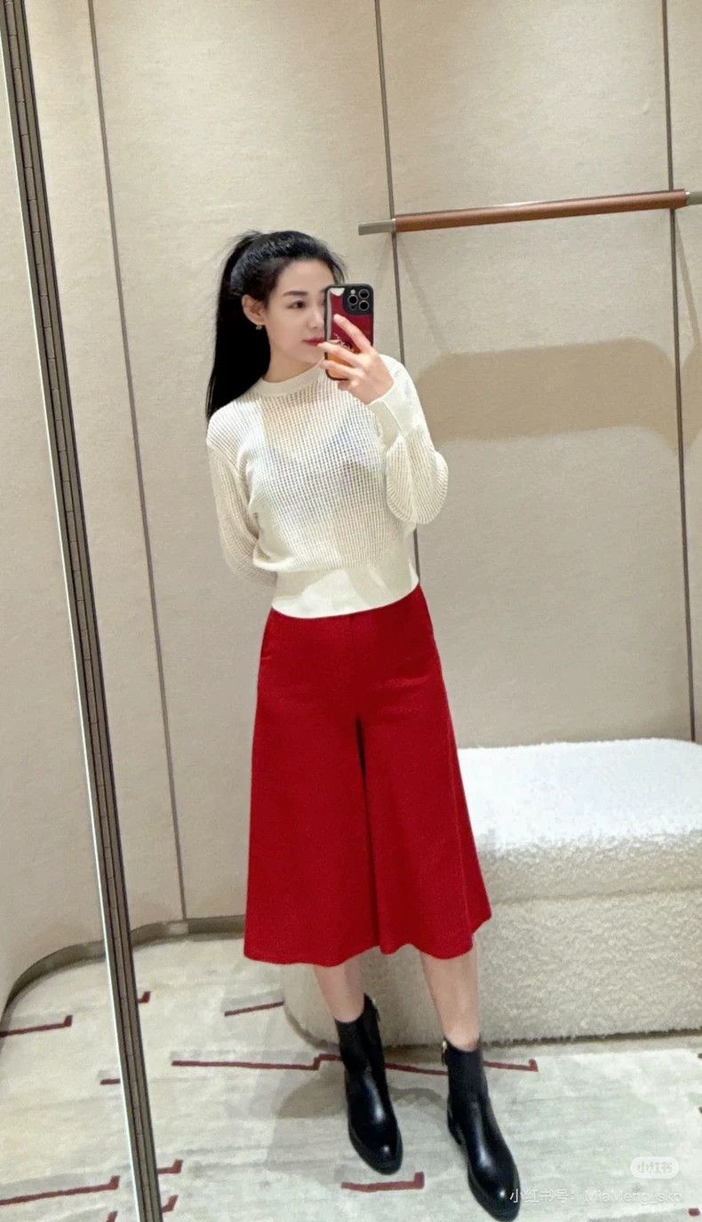 Loro Piana LORO PIANA A bright red wool skirt Size 27" / US 4 / IT 40 - 1 Thumbnail