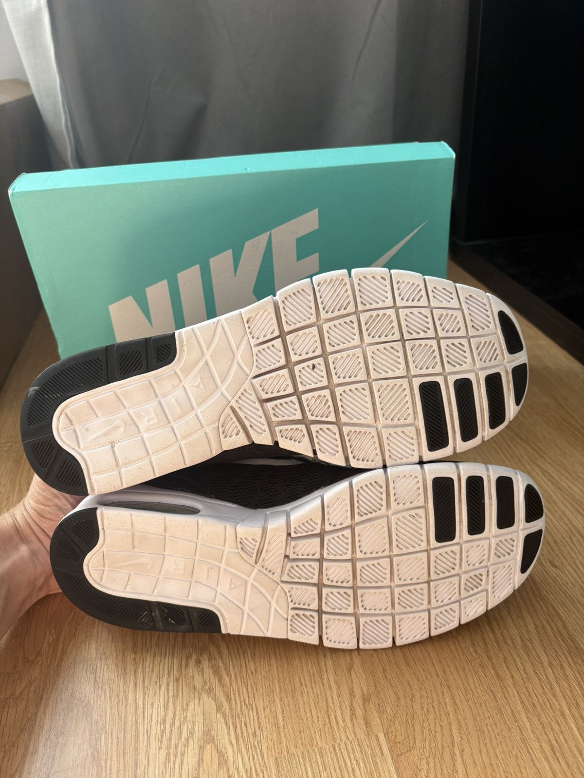 Nike Nike SB Stefan Janoski Black White Size US 11 / EU 44 - 6 Thumbnail
