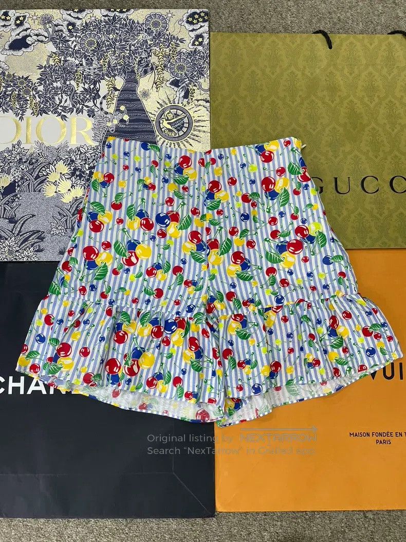 Gucci Gucci Cherry-printed high-waisted shorts Size 27" / US 4 / IT 40 - 3 Thumbnail