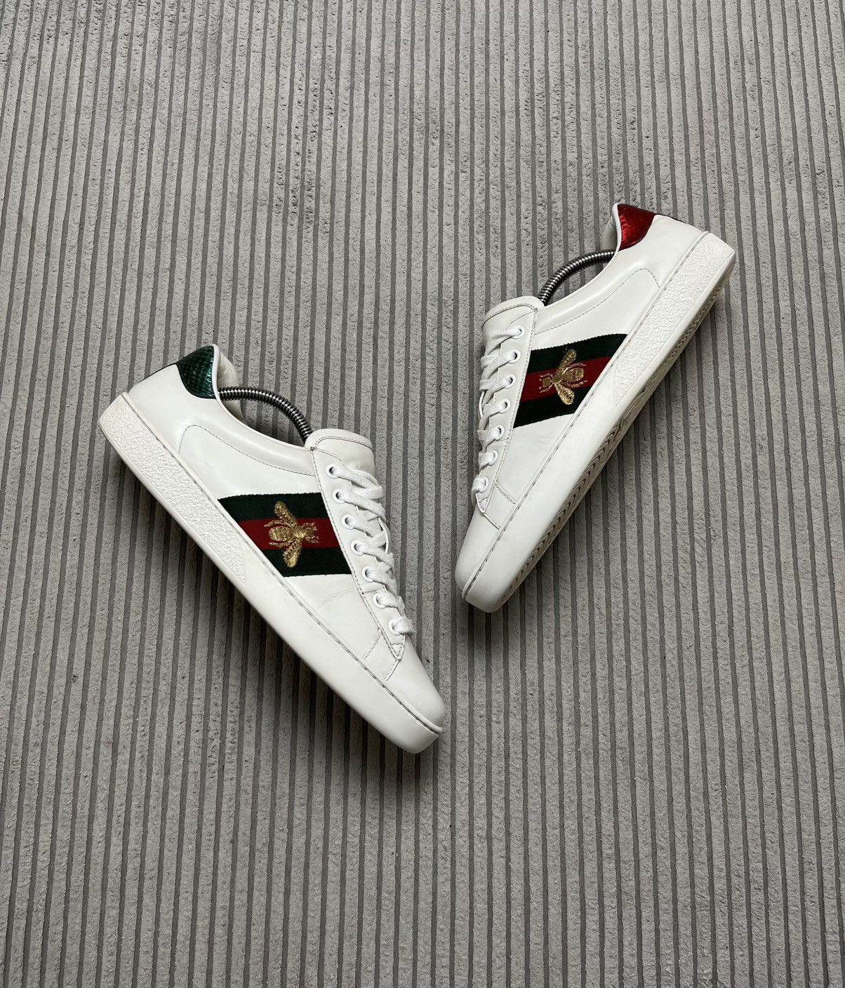 Gucci Gucci Ace Bee Leather Sneakers 00s Size US 6.5 / EU 39-40 - 1 Thumbnail
