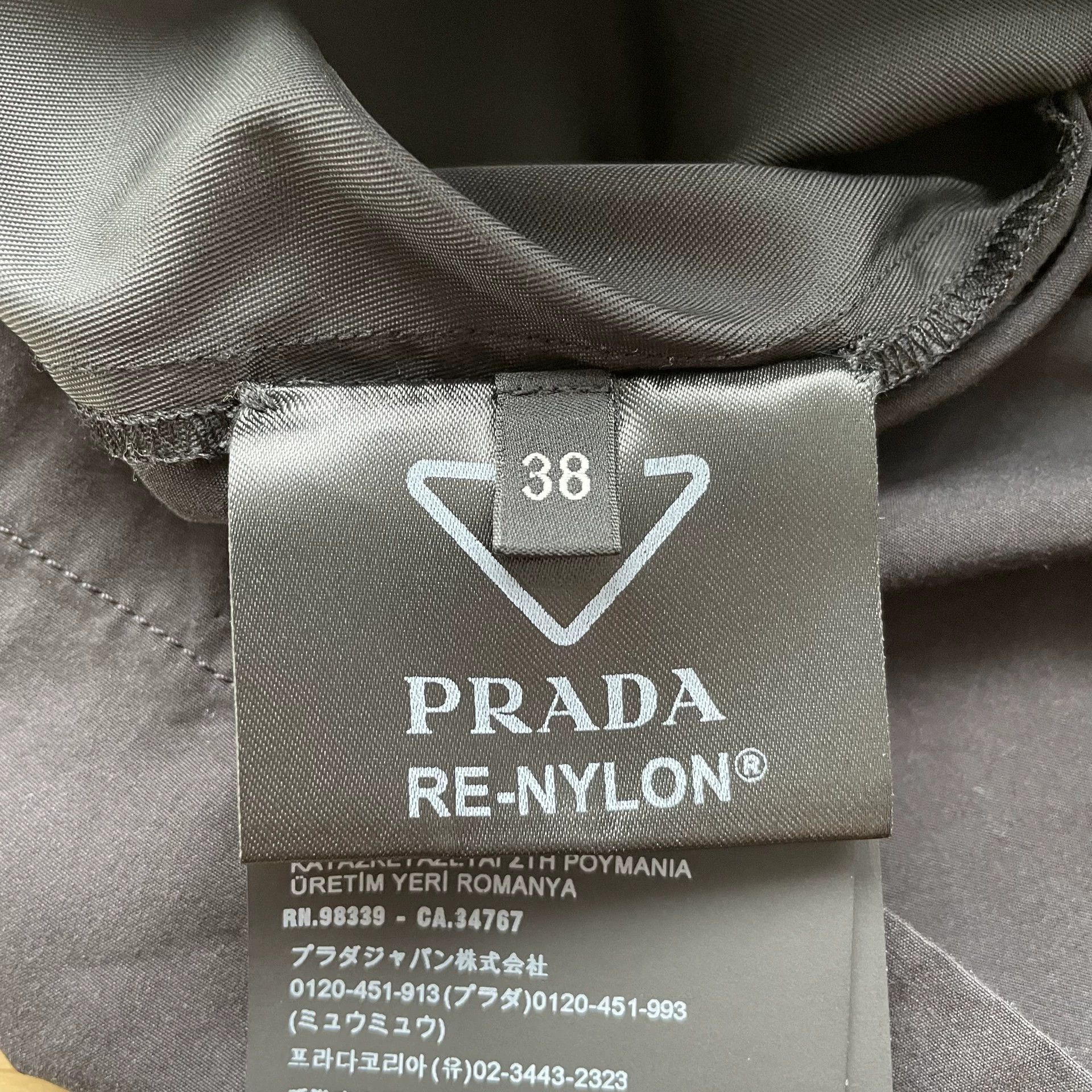 Prada PRADA Womens Nylon Triangle Logo LS Shirt 38 Black Size XS / US 0-2 / IT 36-38 - 6 Thumbnail