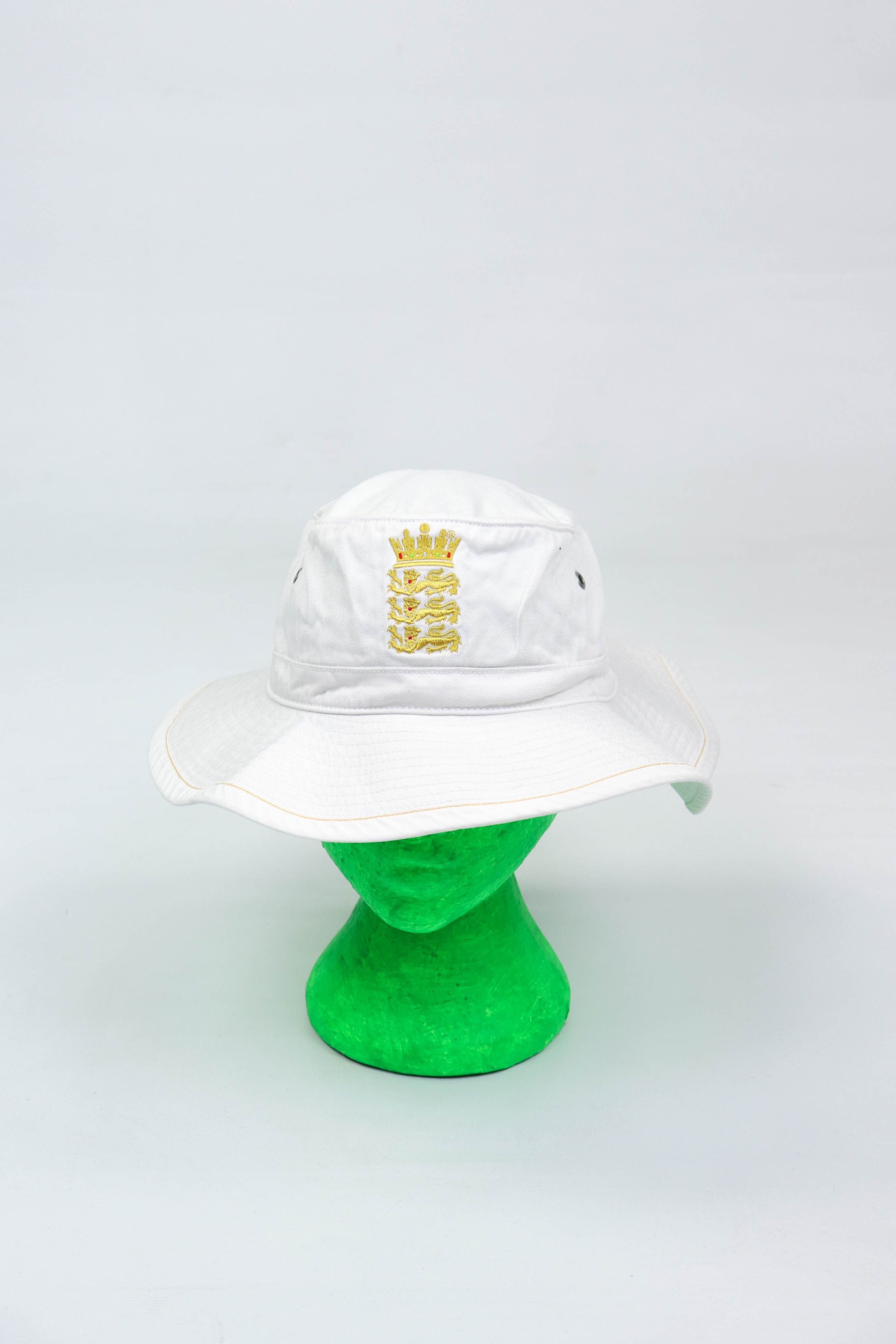 Adidas Adidas Headwear Vintage 00s England NFT 3 Lions Bucket Hat Size ONE SIZE - 3 Thumbnail