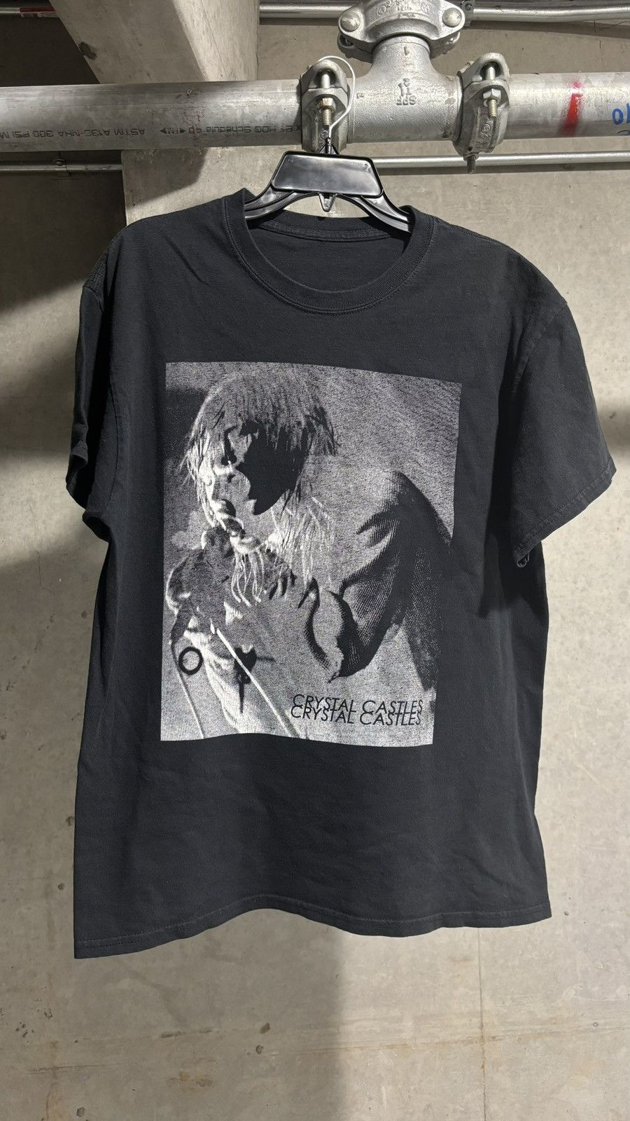 Band Tees Crystal Castles Edith Tee Size US L / EU 52-54 / 3 - 1 Thumbnail