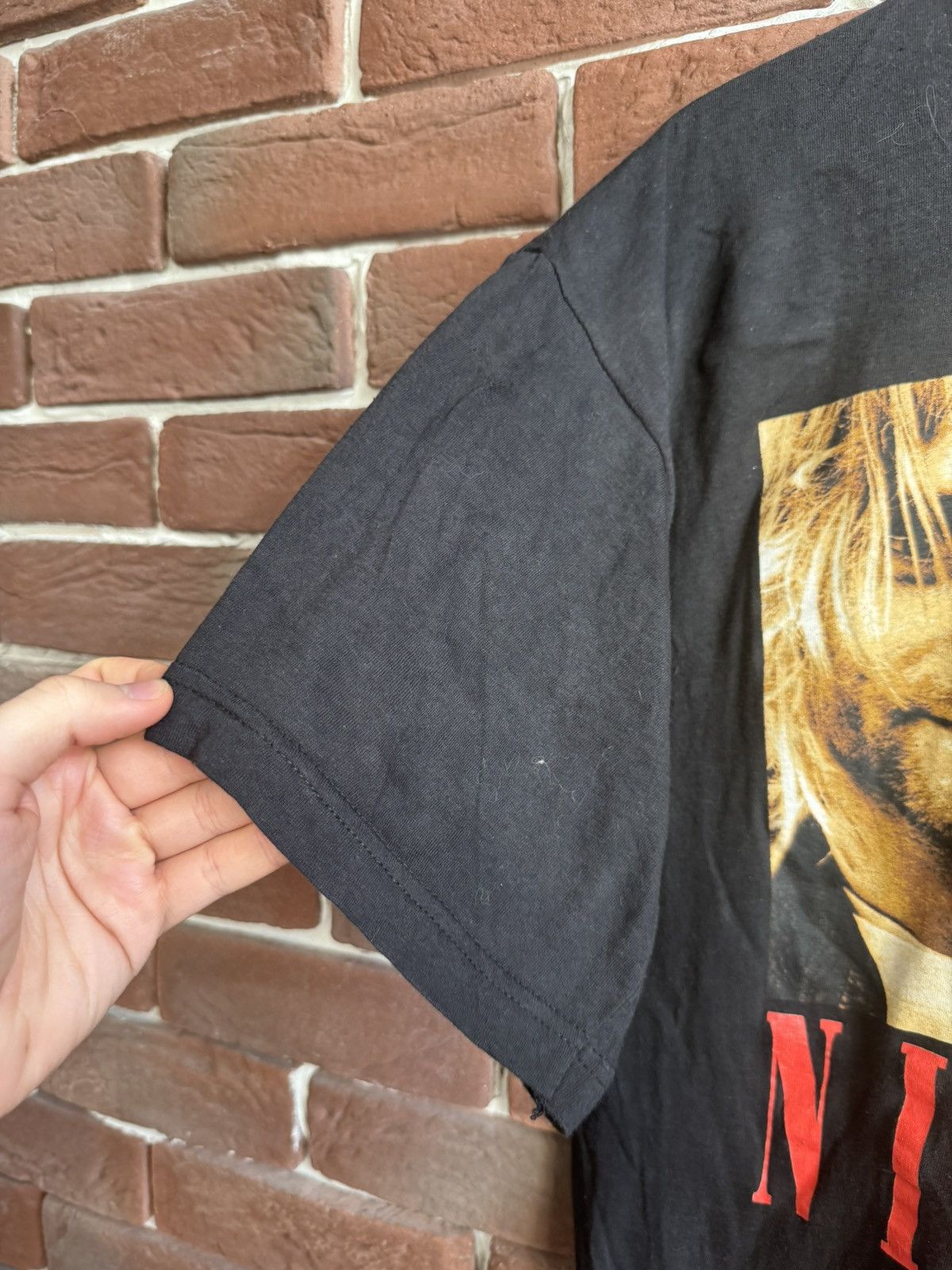 Band Tees Rare Vintage 90s Nirvana Kurt Cobain Grunge Band photo Tee Size US M / EU 48-50 / 2 - 6 Thumbnail