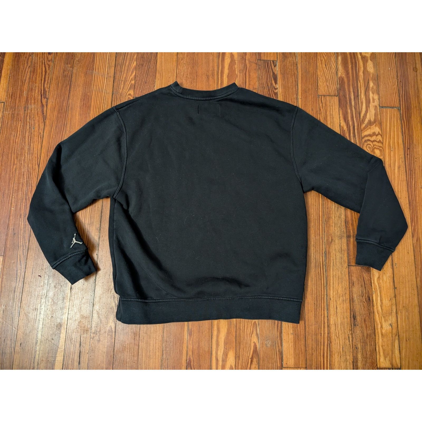 Jordan Brand Jordan Mens Medium Crewneck in good condition. Size US M / EU 48-50 / 2 - 2 Thumbnail