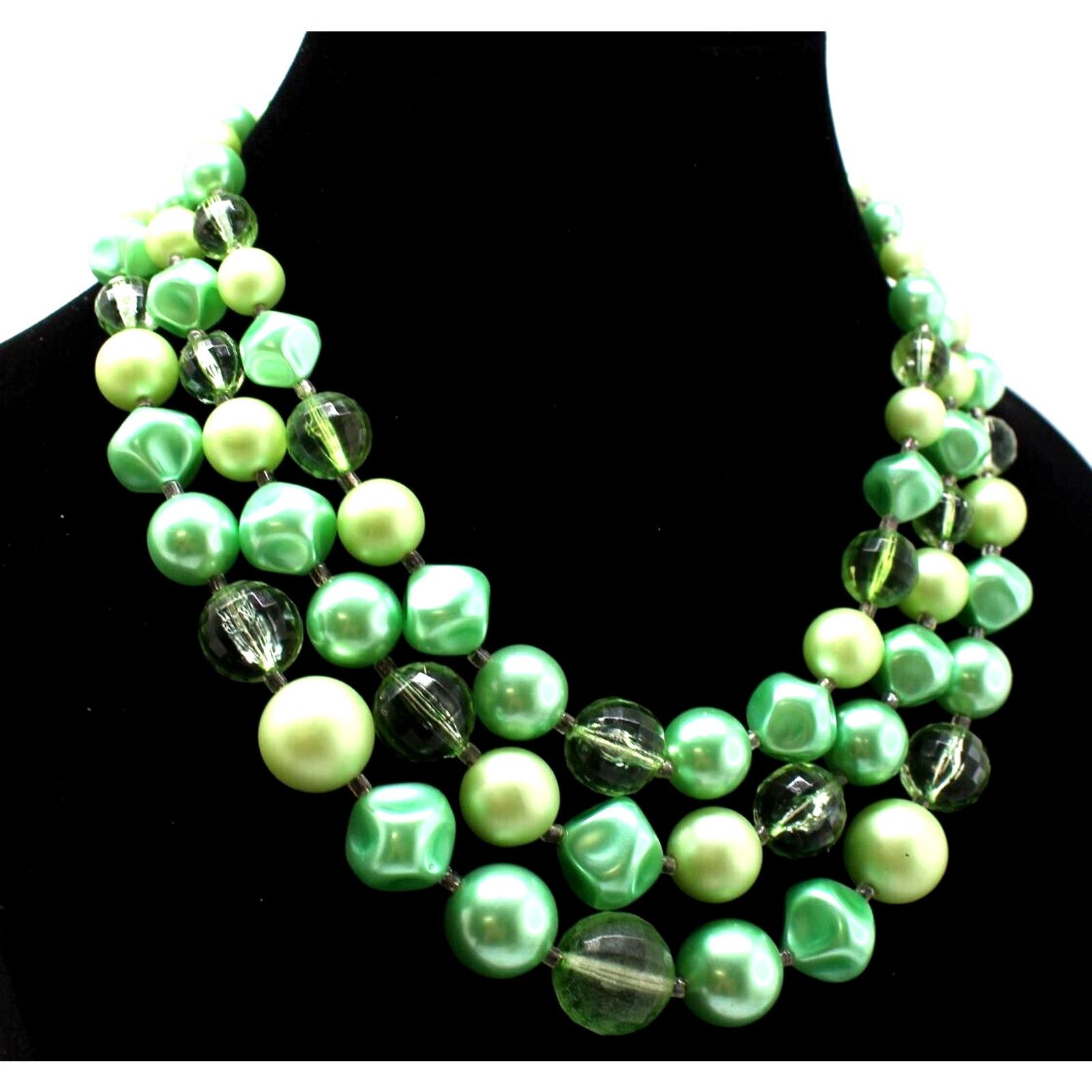 Other Vintage MCM Green Necklace Clip-on Earrings by Latest Style Size ONE SIZE - 2 Thumbnail