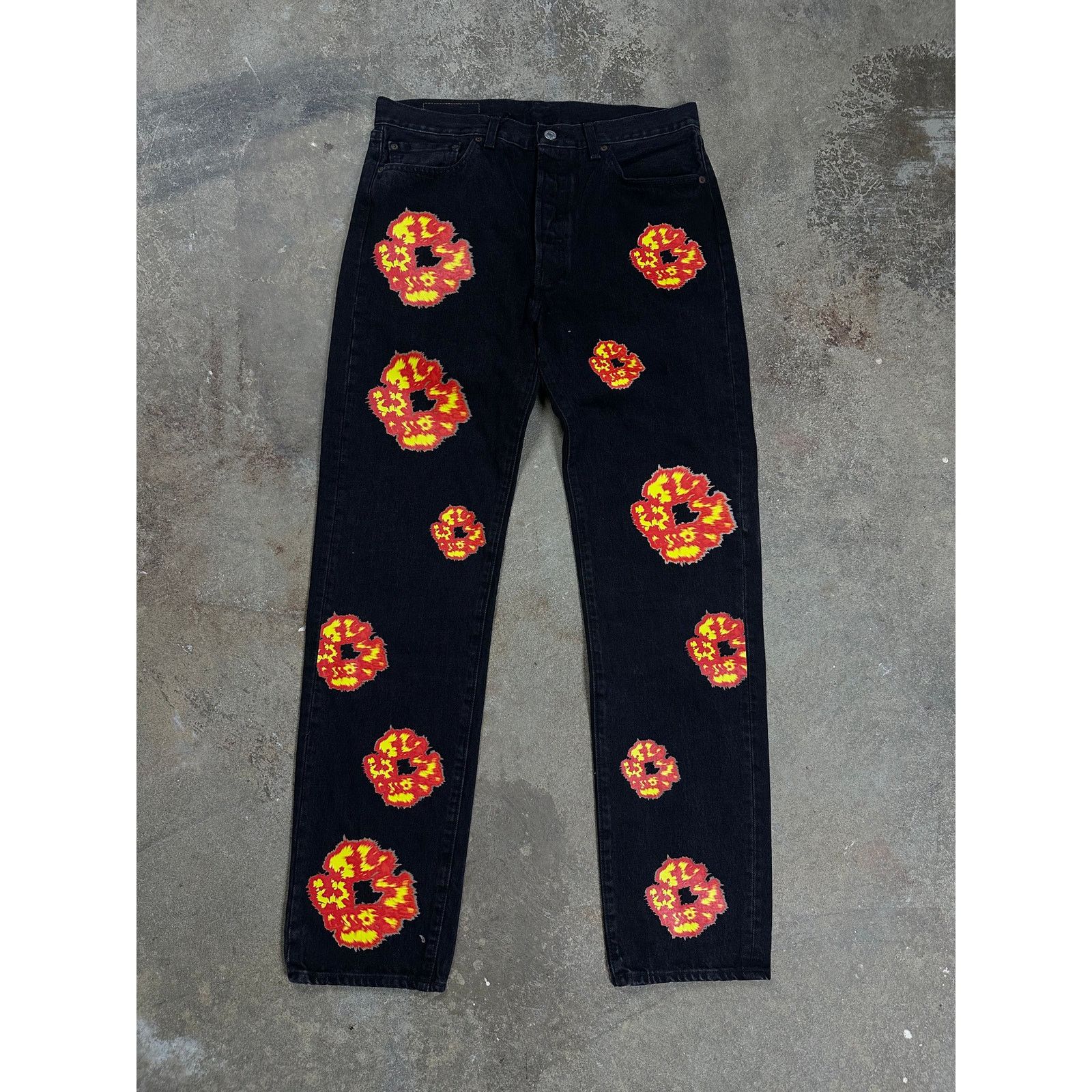 DENIM TEARS Denim Tears Jeans Offset Black Used 34 Size US 34 / EU 50 - 1 Thumbnail