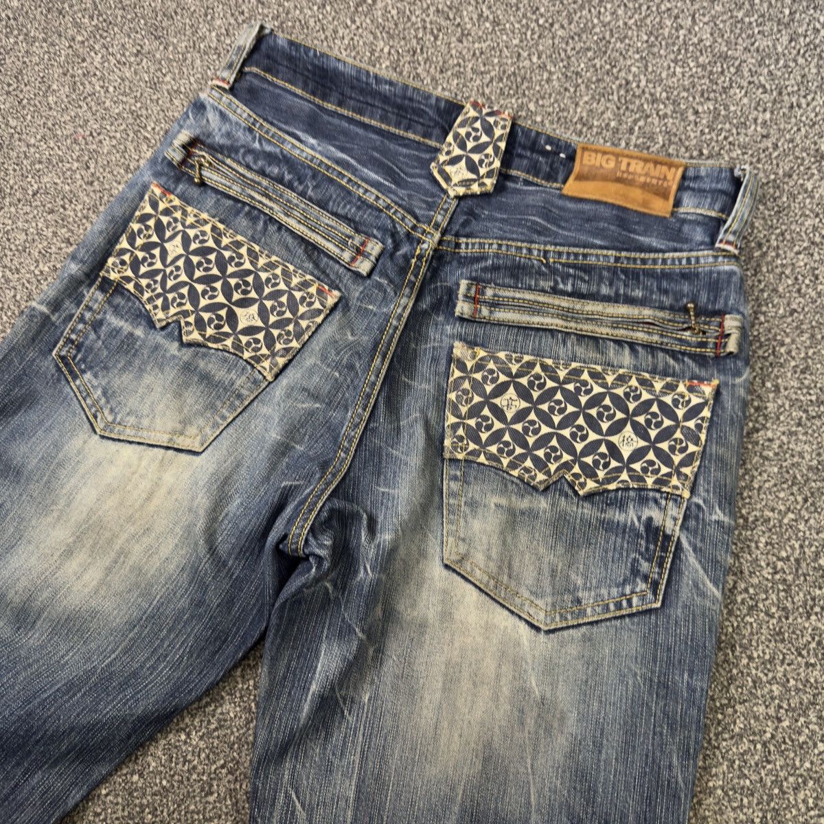 Japanese Brand 🔥🇯🇵 Osaka Big Train Boot Cut Distressed Denim Size US 32 / EU 48 - 9 Thumbnail