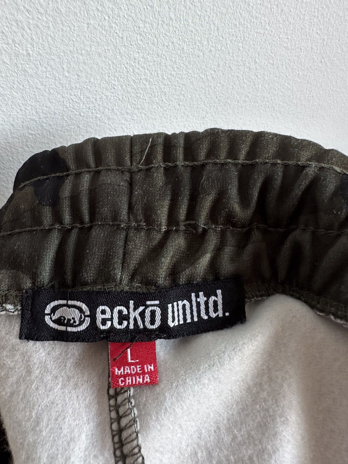 Ecko Unltd. Ecko Unltd. cargo camo shorts Size US 34 / EU 50 - 5 Thumbnail