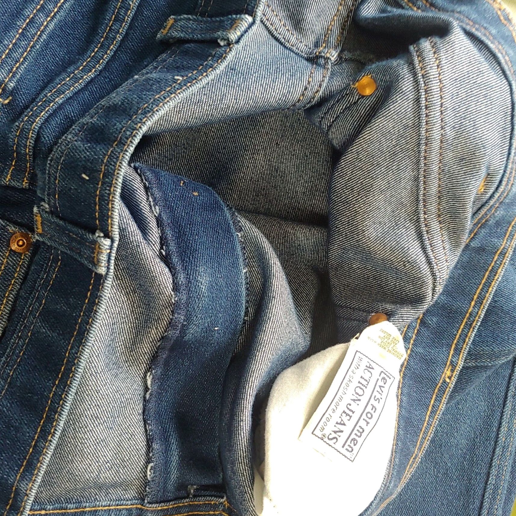 Levi's VINTAGE Levi's Action Jeans Men 43x28 Denim Blue Relaxed Fit 5-Pocket Straight Blue Jeans Retro 90s Mens Size US 43 - 5 Thumbnail
