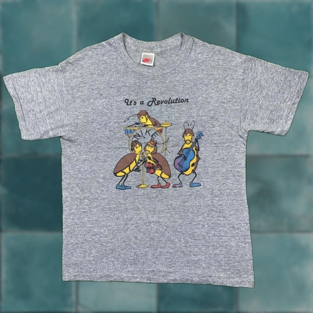 Nike VINTAGE Nike T Shirt 1980s USA Graphic Tee Mens Large Gray Short Sleeve Crew Neck Vintage 80s Theme Nike Shirt USA Graffiti Size US L / EU 52-54 / 3 - 1 Thumbnail