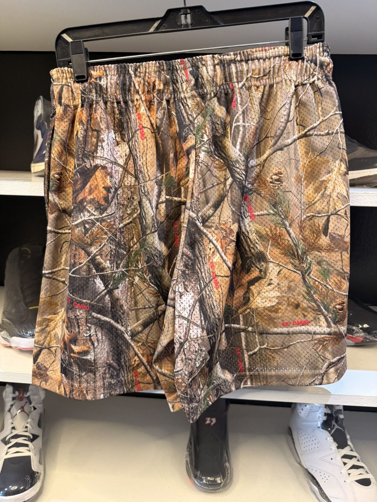 Eric Emanuel Eric Emanuel EE Basic Short Camo Neon Pink Size US 34 / EU 50 - 2 Thumbnail