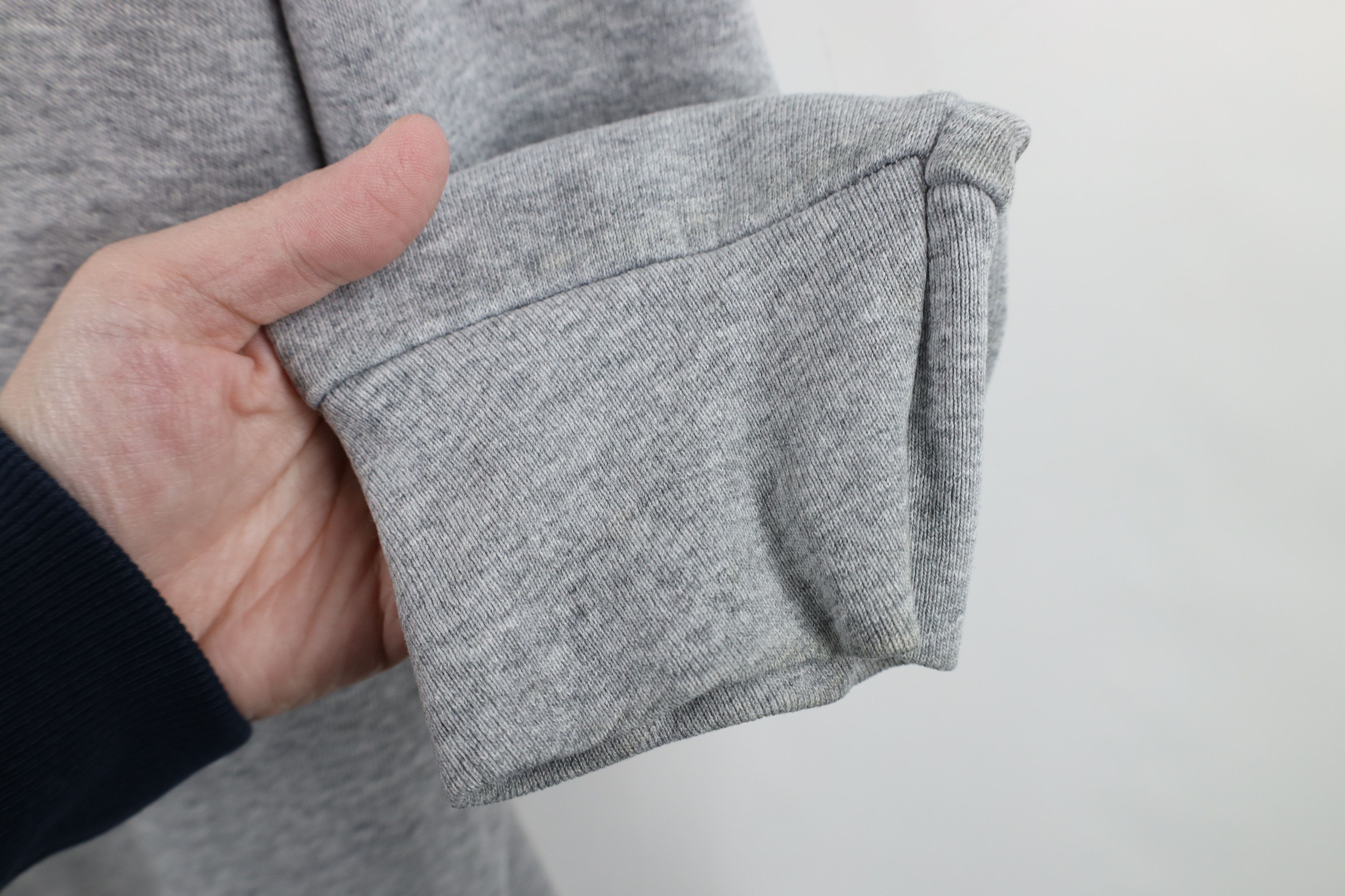 Vintage Vintage 90s Streetwear Crewneck Sweatshirt Heather Gray Size US XL / EU 56 / 4 - 7 Thumbnail