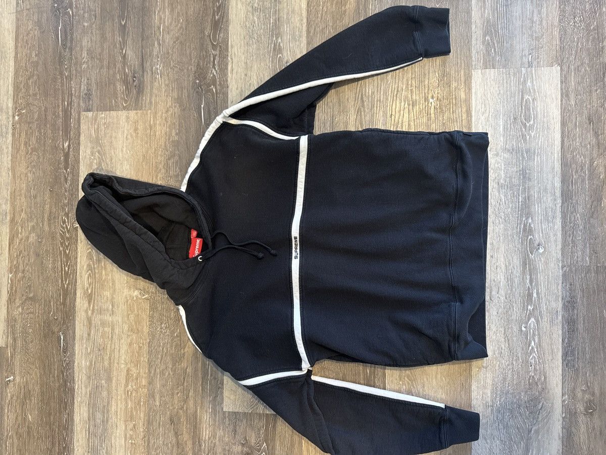 Supreme Supreme Text Stripe Hooded Sweatshirt FW18 Size US M / EU 48-50 / 2 - 1 Thumbnail