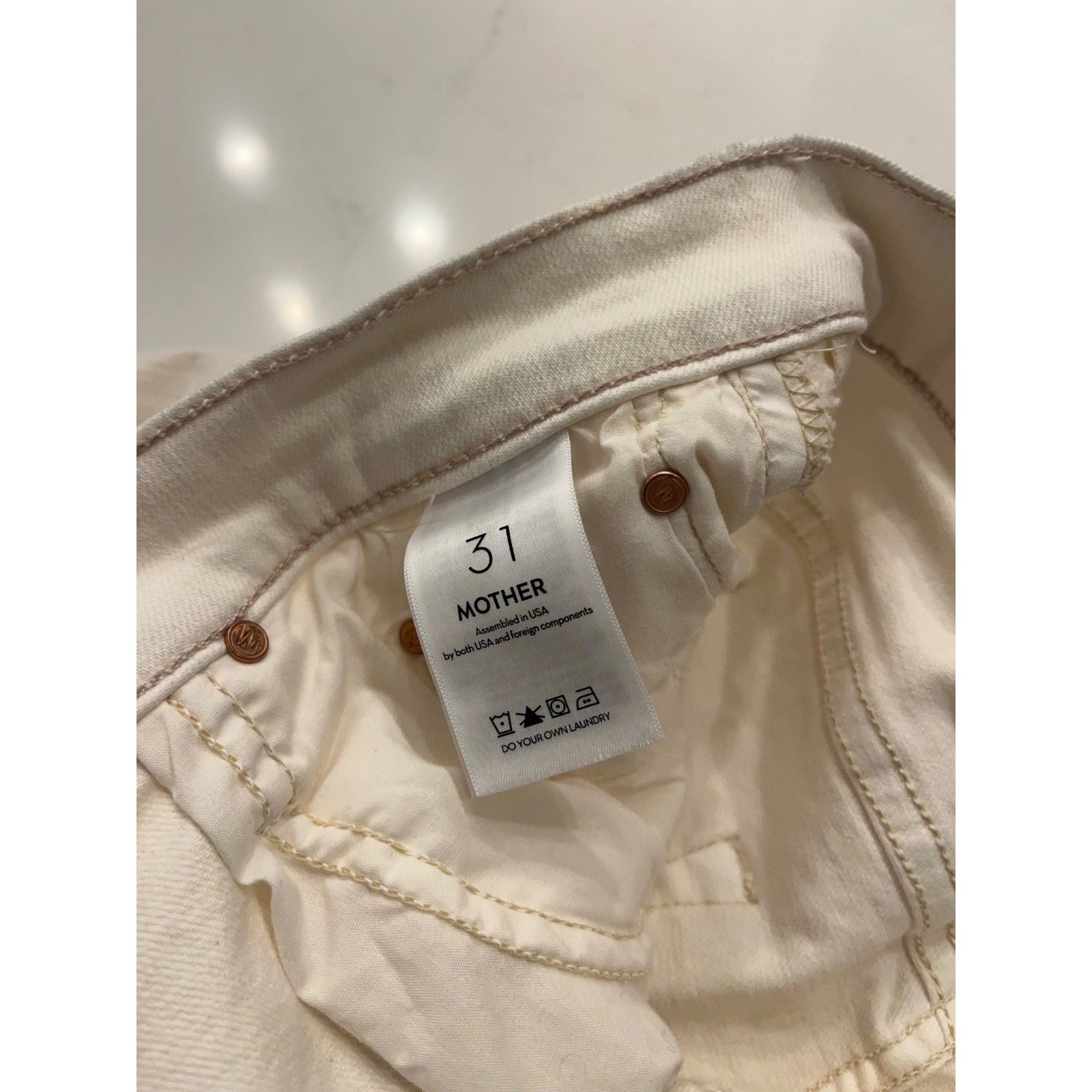 MOTHER MOTHER High Waisted Spinner Skimp Jeans Cream Puffs Denim 31 Size 31" - 8 Thumbnail