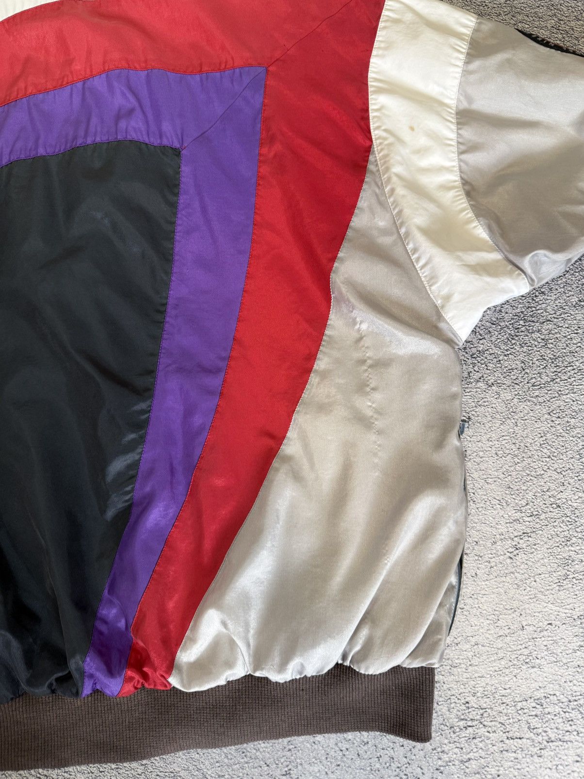 Nike Vintage Nike International Windbreaker Track Jacket Nylon Size US L / EU 52-54 / 3 - 16 Thumbnail