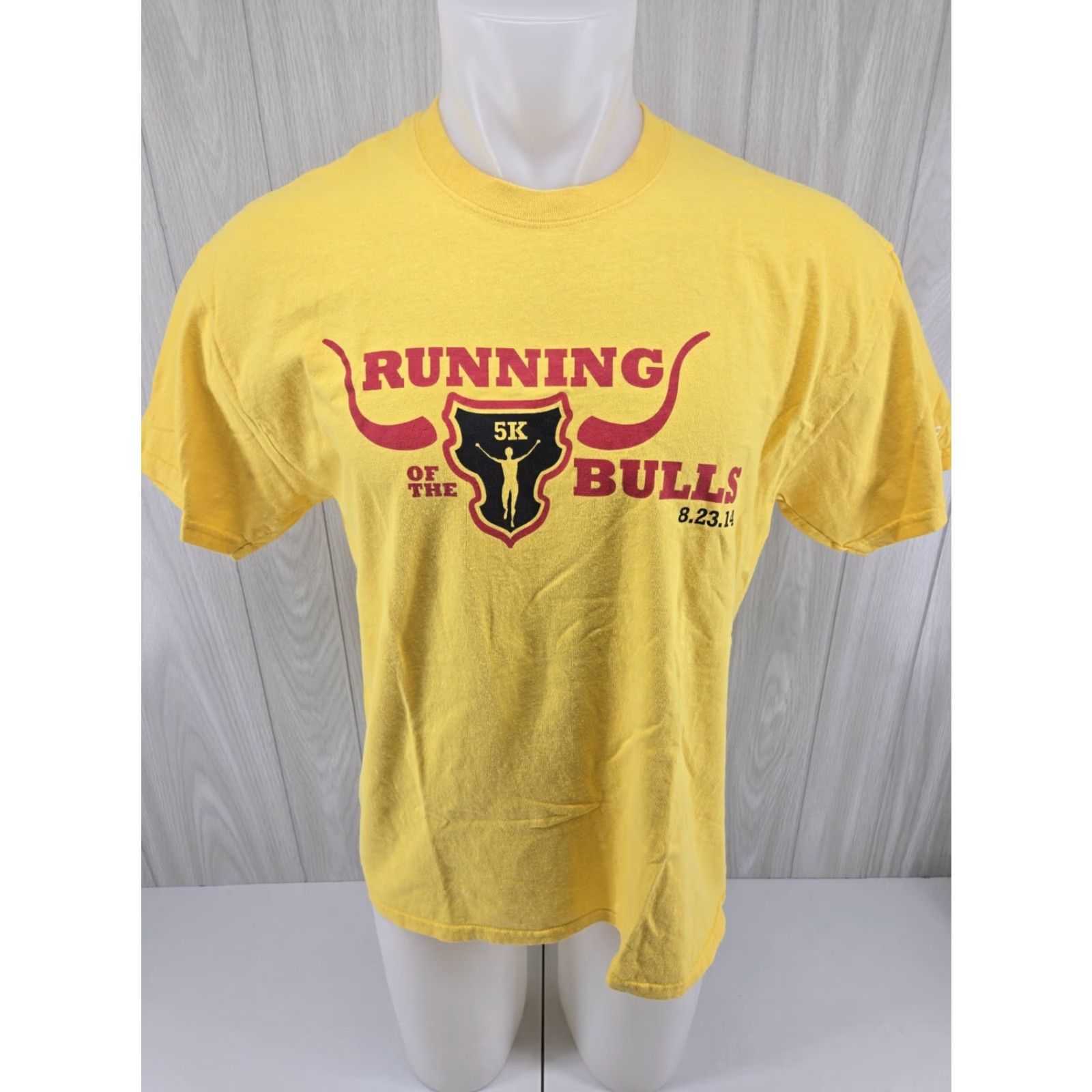 Asics ASICS Running with the Bulls 5K Run T-Shirt Mens L Yellow 2014 8/23/2014 Size US L / EU 52-54 / 3 - 2 Thumbnail