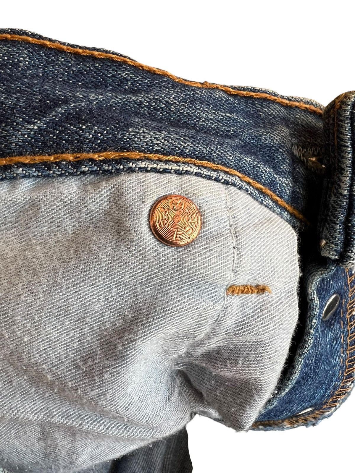 Levi's Vintage Levis 501 Distress Jean Very Rare Size US 31 - 16 Thumbnail