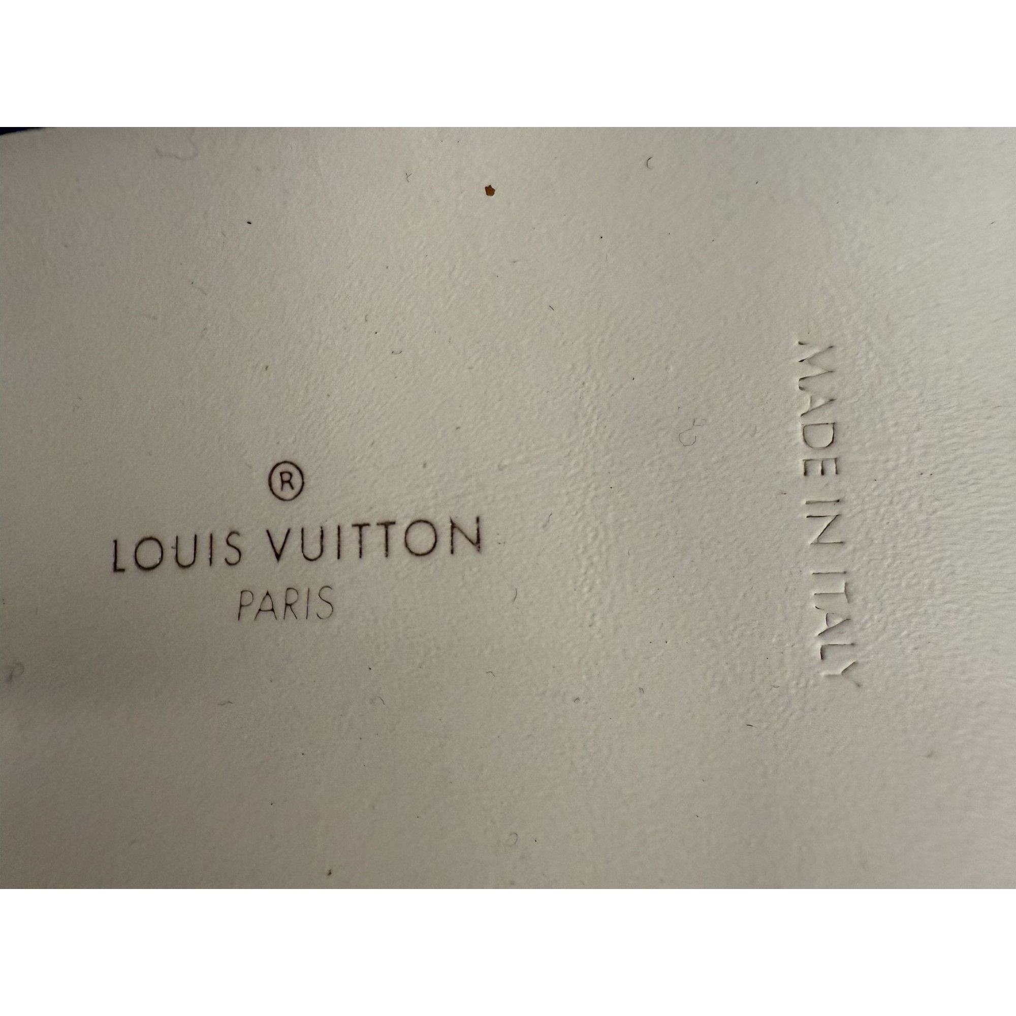 Louis Vuitton Louis Vuitton Archlight Sneakers Womens 37.5 White & Silver Size US 6.5 / IT 36.5 - 4 Thumbnail