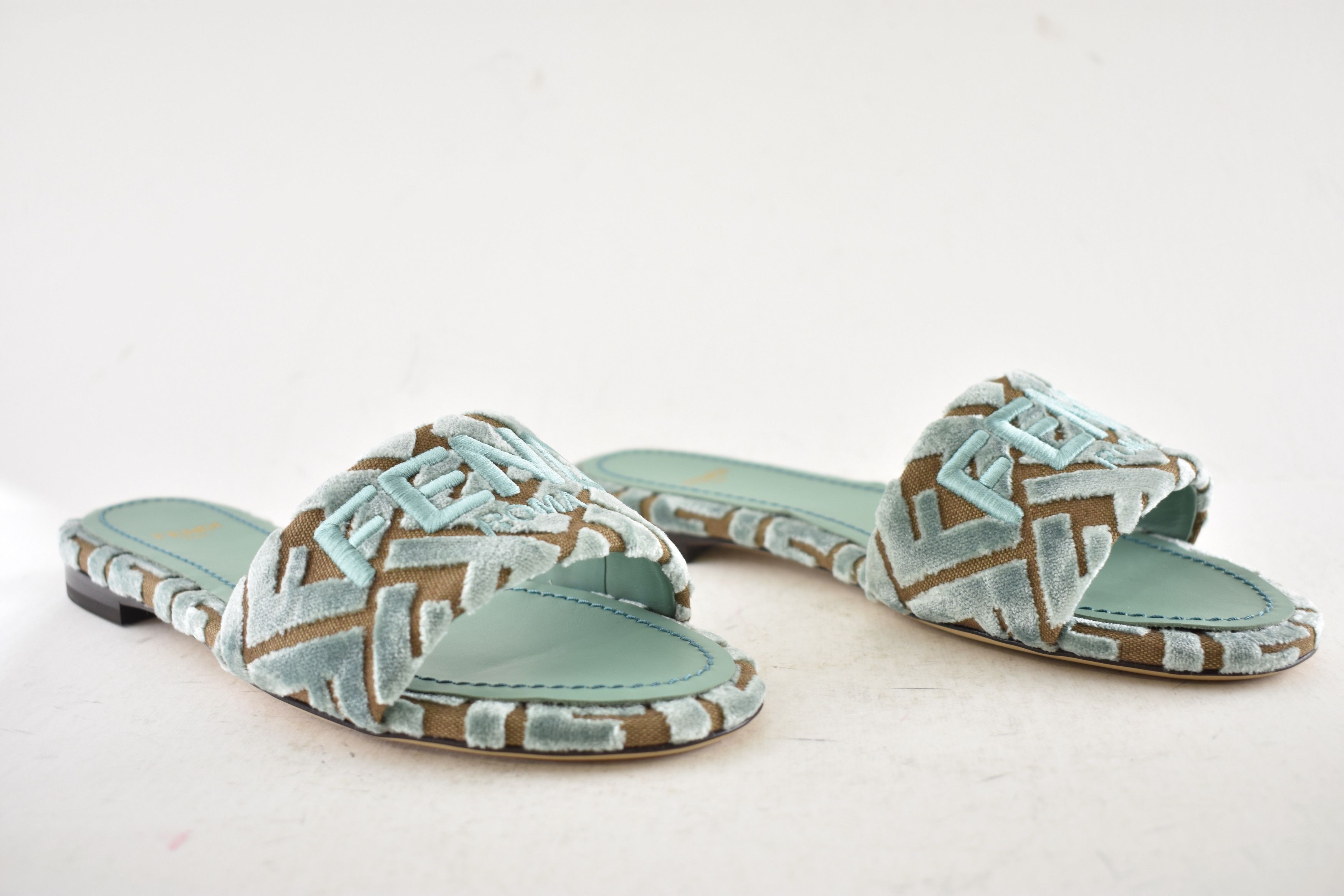 Fendi Fendi Sunshine Velvet FF Logo Slide Flat Flip Flop Sandal 37 Size US 7 / IT 37 - 3 Thumbnail