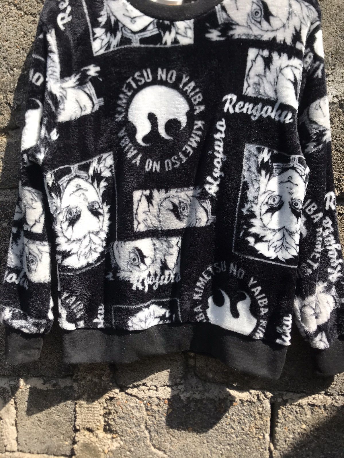 Anime Demon Slayer Kimetsu No Yaiba Sweatshirt Full Print Size US L / EU 52-54 / 3 - 3 Thumbnail