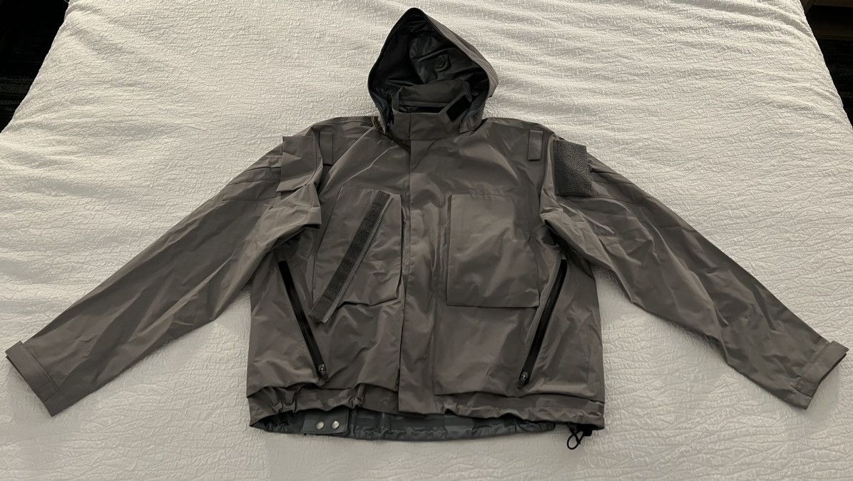 ACRONYM - J1TS-S HD Gabardine Tec Sys Interops Jacket | HBX