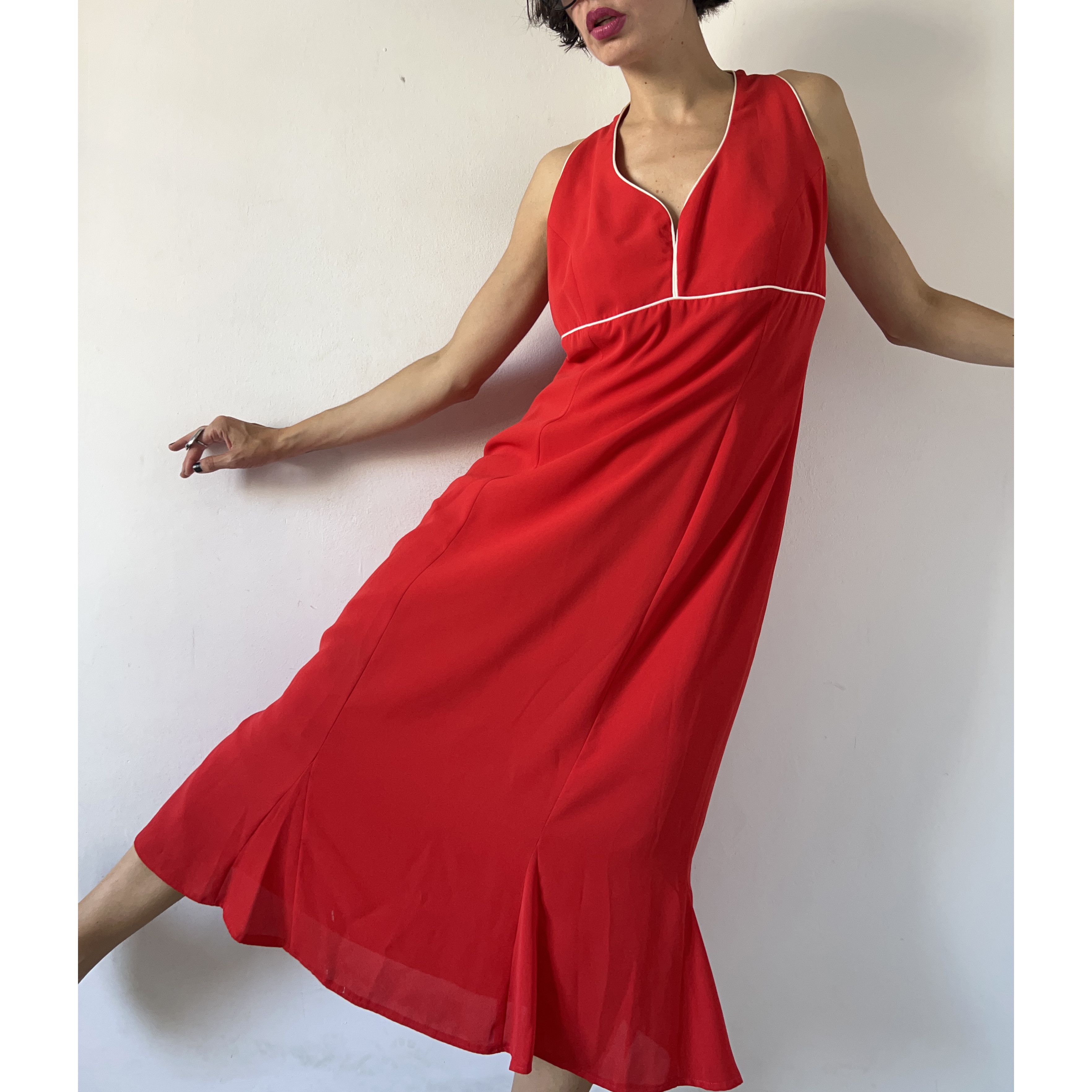 Vintage Vintage 70s red halter maxi dress with white trim Size XL / US 12-14 / IT 48-50 - 3 Thumbnail