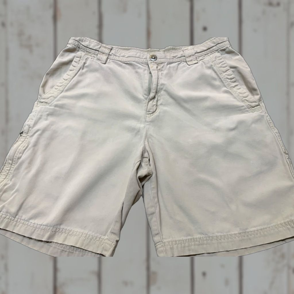 Vintage Columbia Cargo Shorts Men's 34 Khaki Outdoor Casual 5-Pocket Regular Fit Size US 34 / EU 50 - 1 Thumbnail