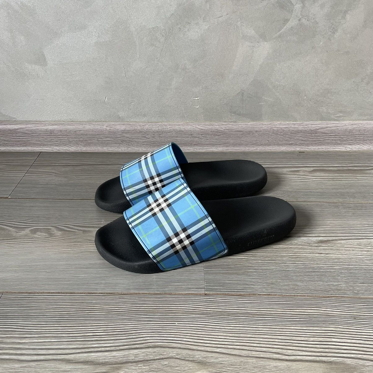 Burberry Burberry Furley Blue Nova Check Slides / Sandals / Slippers Size US 9 / EU 42 - 1 Thumbnail
