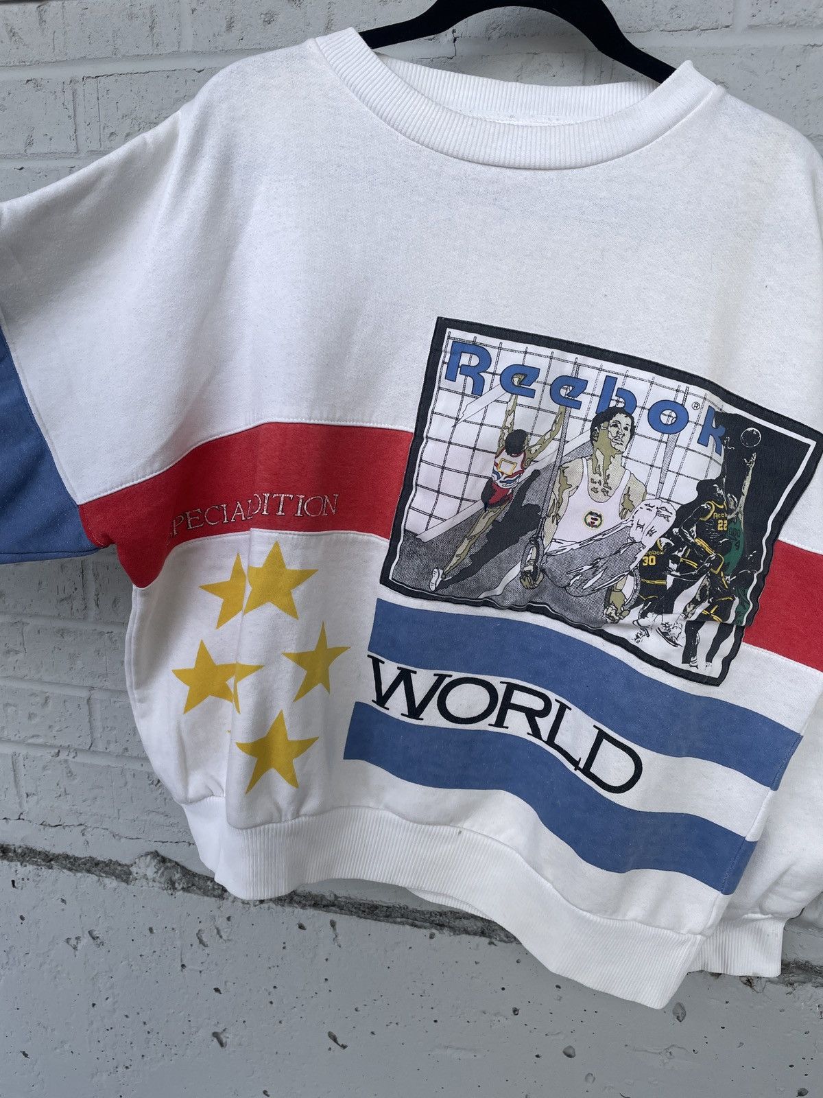 Reebok Rare Vintage Olympics Reebok aop crewneck Size US M / EU 48-50 / 2 - 3 Thumbnail
