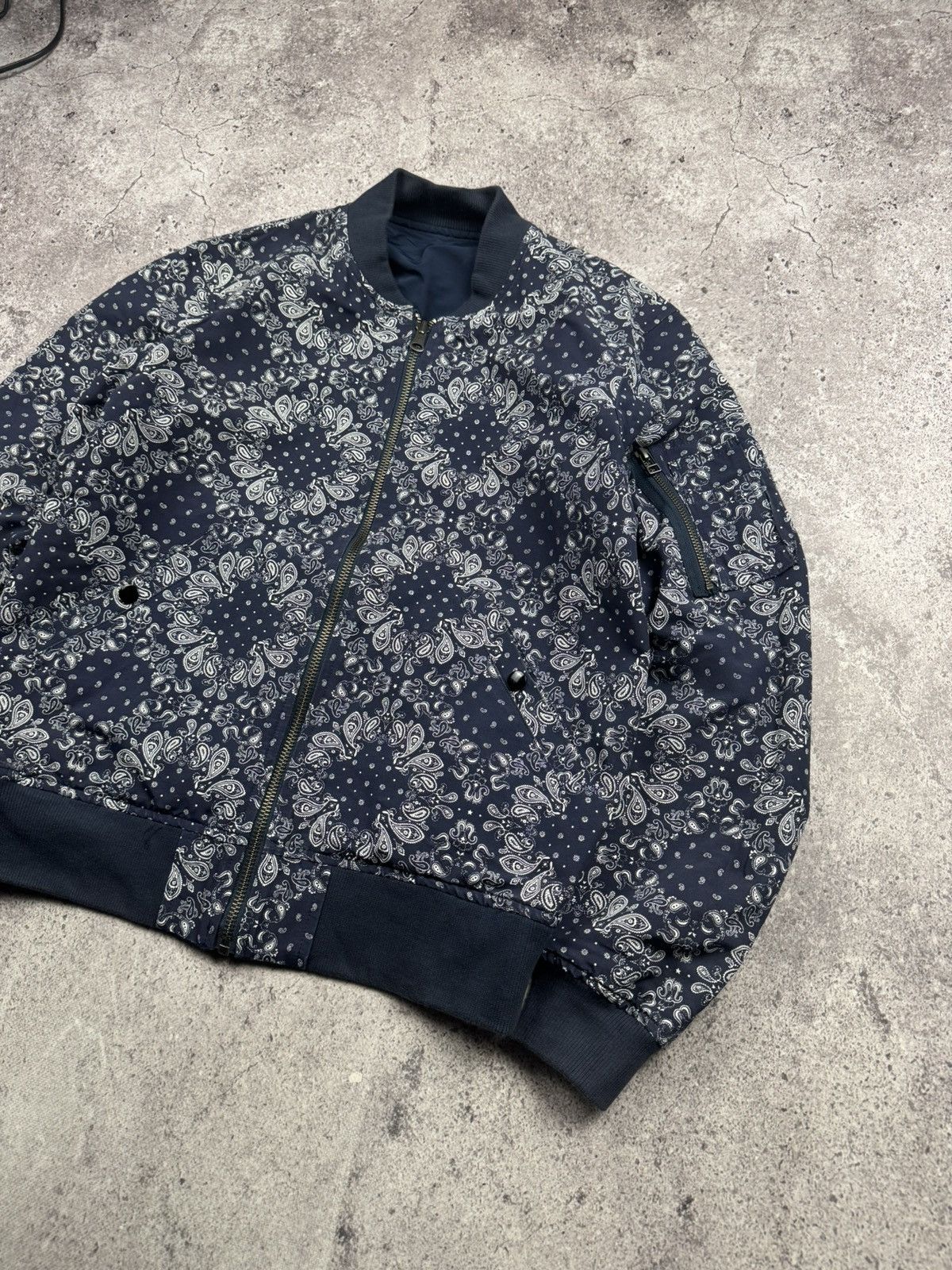 Japanese Brand Worn Out Age Reversible MA-1 Bomber – Bandana Side Size US M / EU 48-50 / 2 - 2 Thumbnail