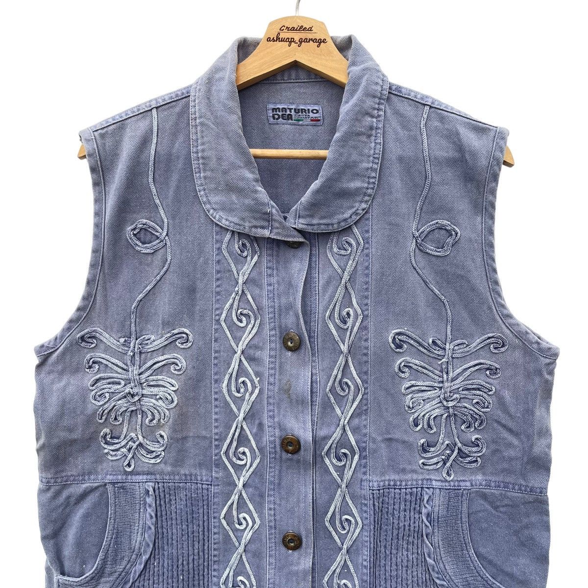 Other Vintage Maturio Dea Embroidered Button Up Vest Size US L / EU 52-54 / 3 - 2 Thumbnail