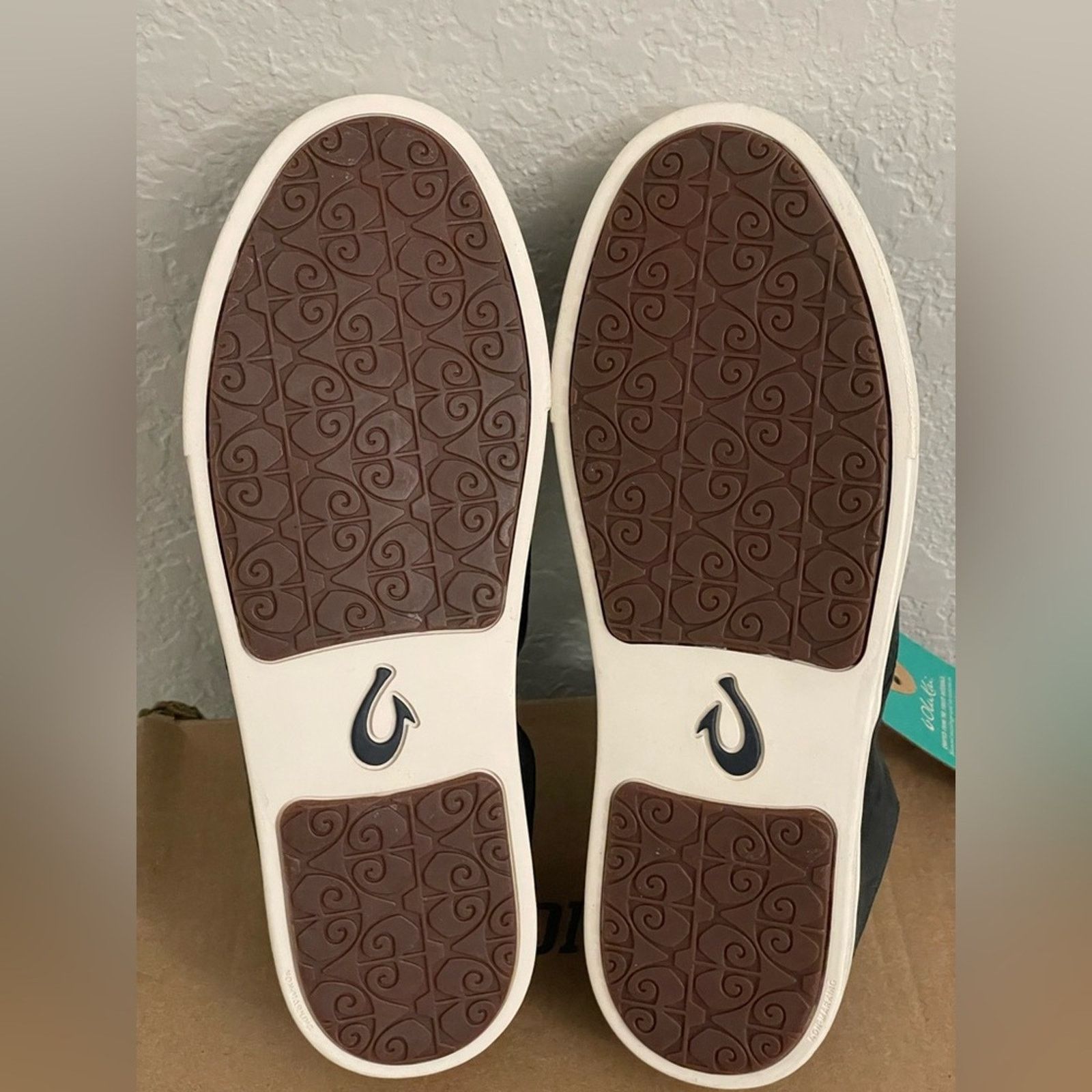Olukai OLUKAI Pehuea Heu Slip-On Women’s size 9 in Black Nubuck Size US 9 / IT 39 - 10 Thumbnail