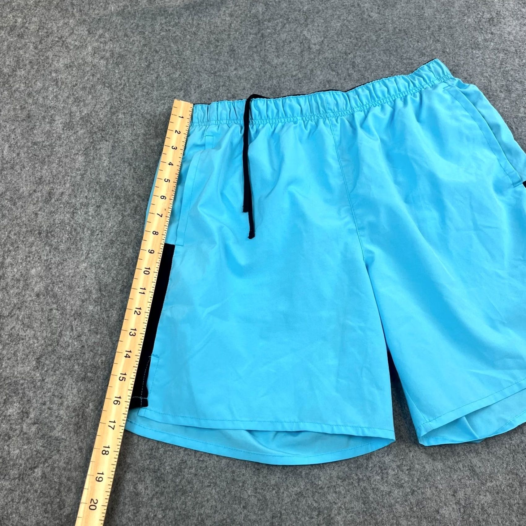Nike Nike Mens Sweat Shorts M Blue Swoosh Dri-Fit Gymwear Running Pocket Shorts Size US 31 - 3 Thumbnail