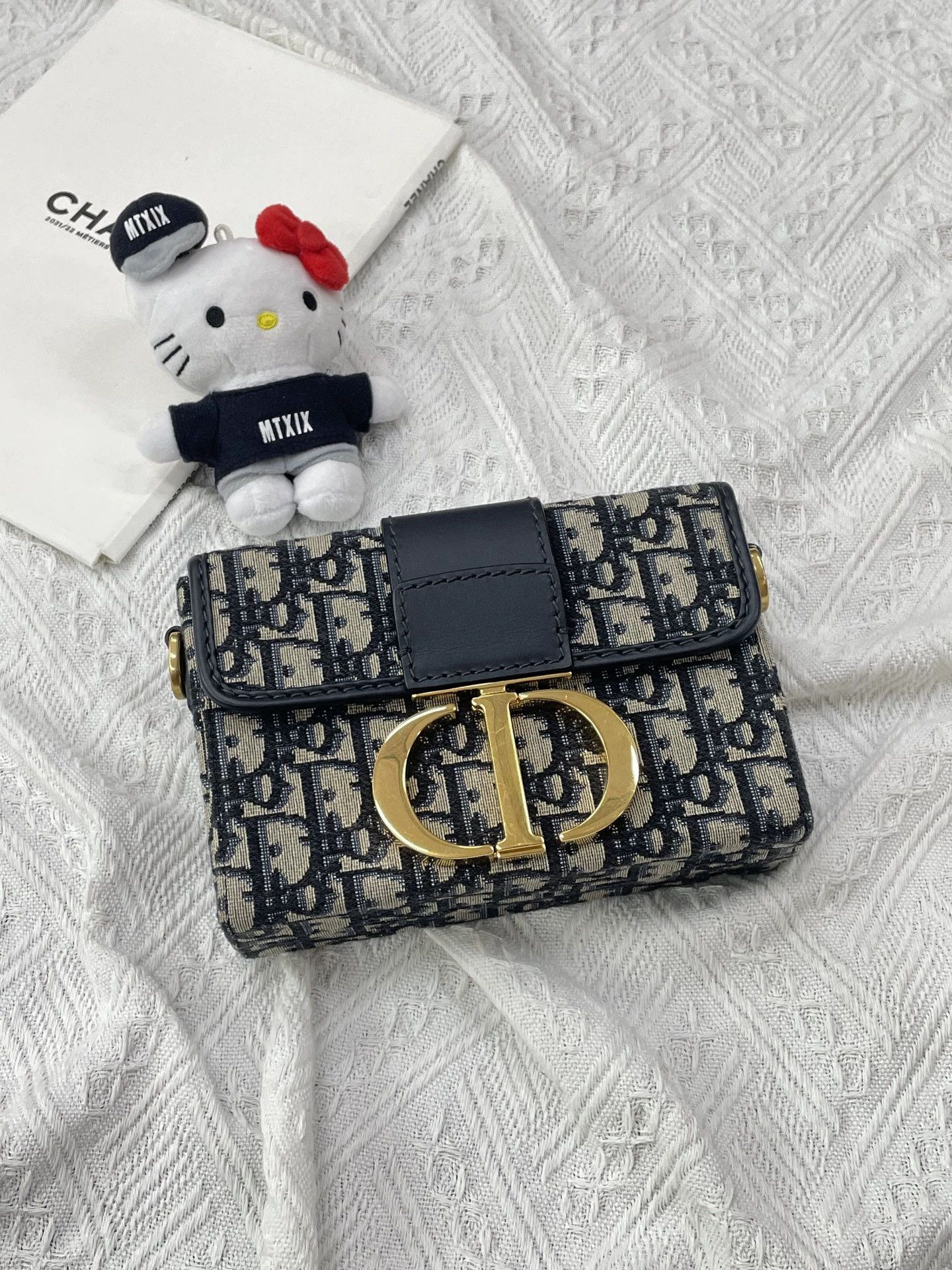 Dior Dior Montaigne Oblique Box Crossbody (Dior Strap, No Strap) Size ONE SIZE - 1 Thumbnail