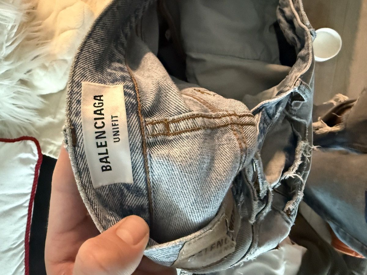 Balenciaga Balenciaga Baggy Denim Pants Size US 32 / EU 48 - 9 Thumbnail