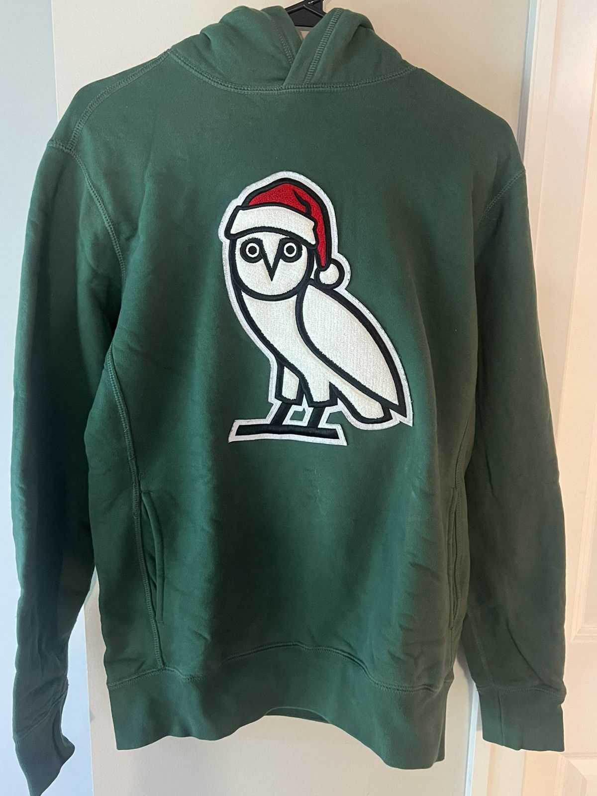 Image of Octobers Very Own Ovo Holiday Owl Hoodie (Fw21) in Green, Men's (Size Small)