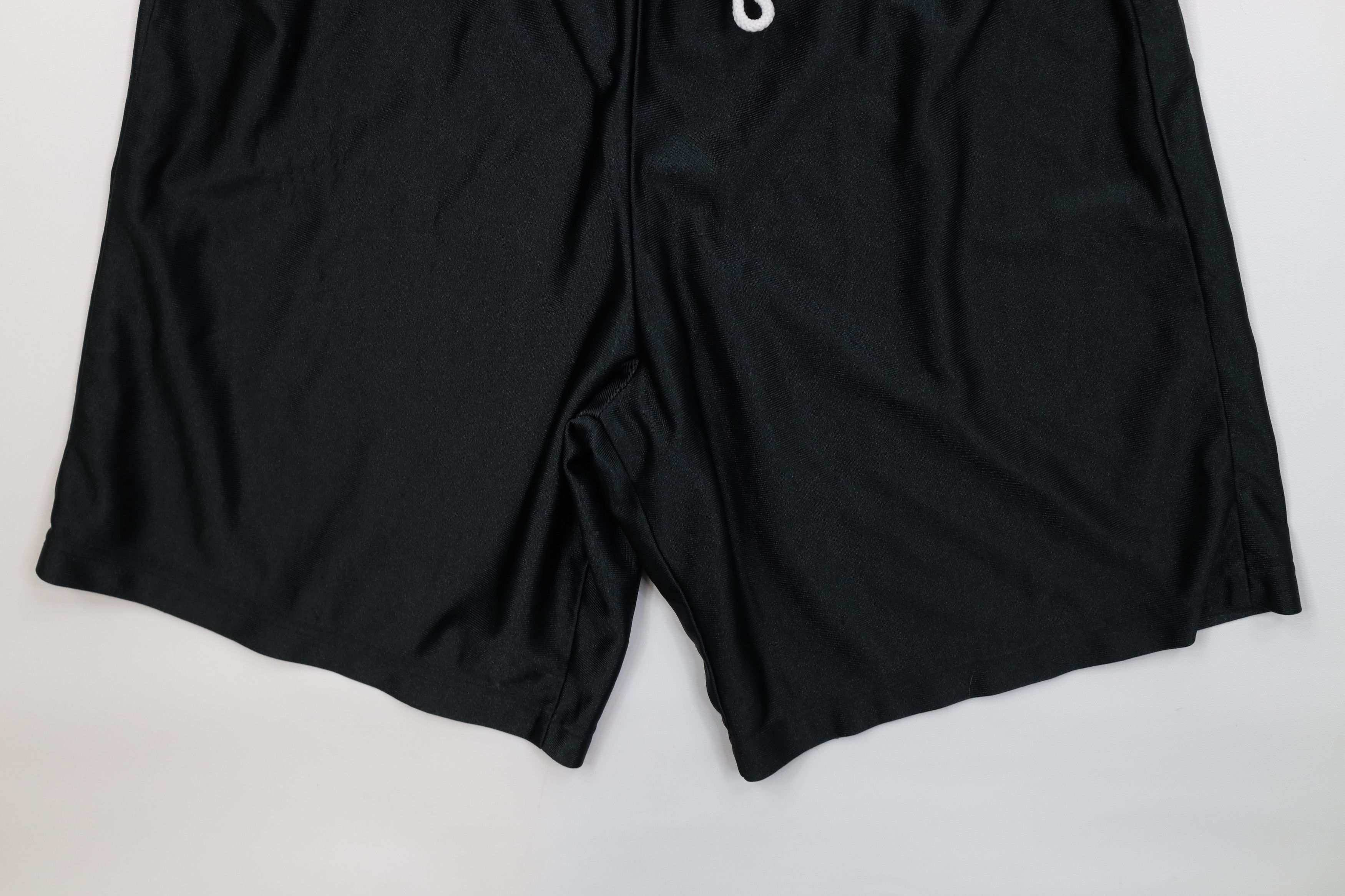 Vintage Vintage 90s Streetwear Silky Nylon Basketball Shorts Black Size US 32 / EU 48 - 4 Thumbnail