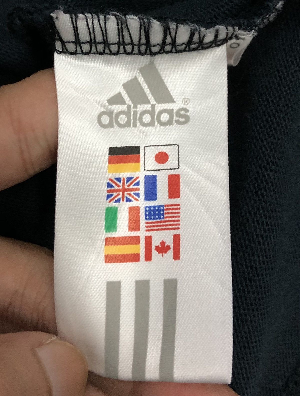 Adidas Vintage Adidas T Shirt Size US L / EU 52-54 / 3 - 11 Thumbnail
