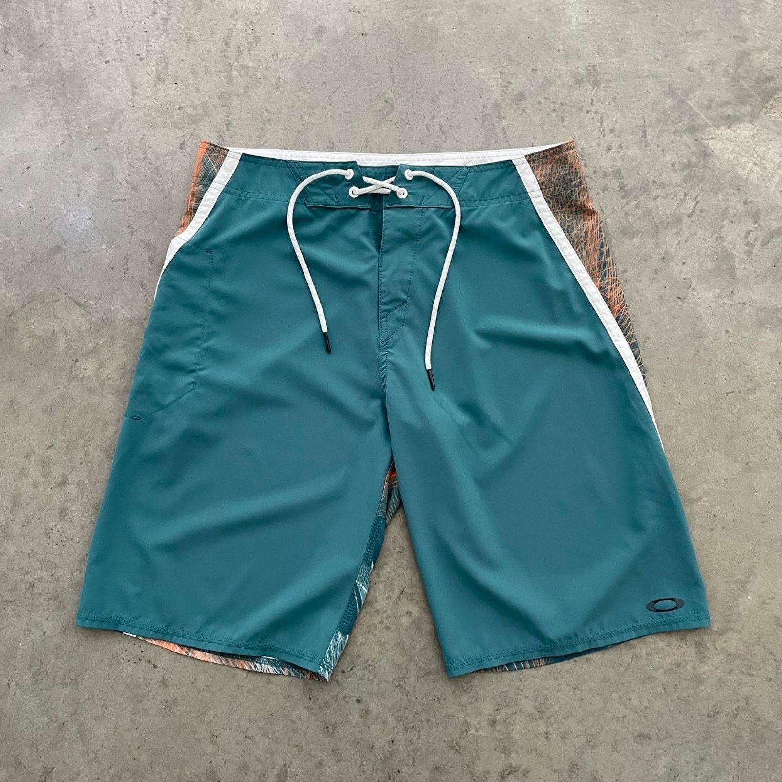 Oakley Oakley Teal and Orange Swim Trunks Size US 32 / EU 48 - 1 Thumbnail