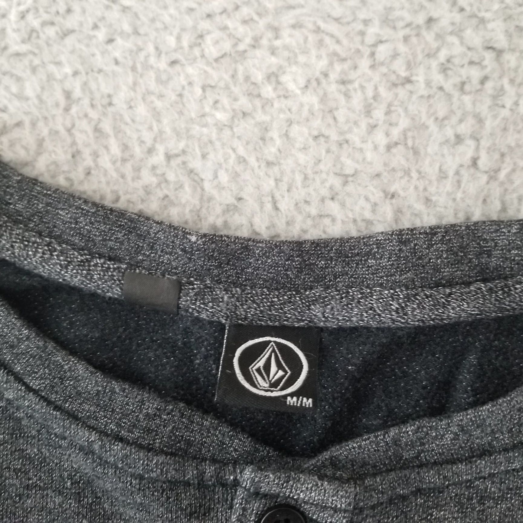 Volcom Volcom Mens Shirt Regular Heather Gray Long Sleeve Henley Pocket Knit Casual Size US M / EU 48-50 / 2 - 4 Thumbnail