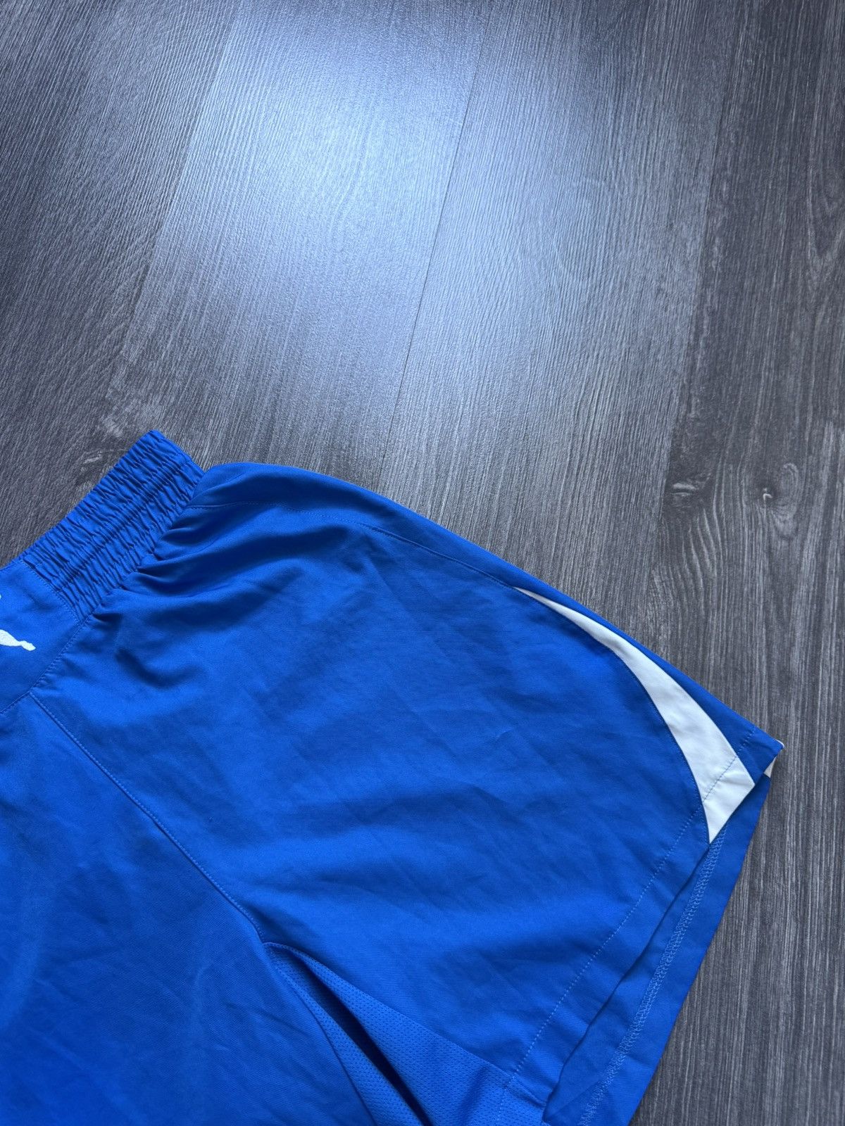 Puma × Vintage 00s Vintage Puma New Castle Soccer Shorts Size US 32 / EU 48 - 4 Thumbnail