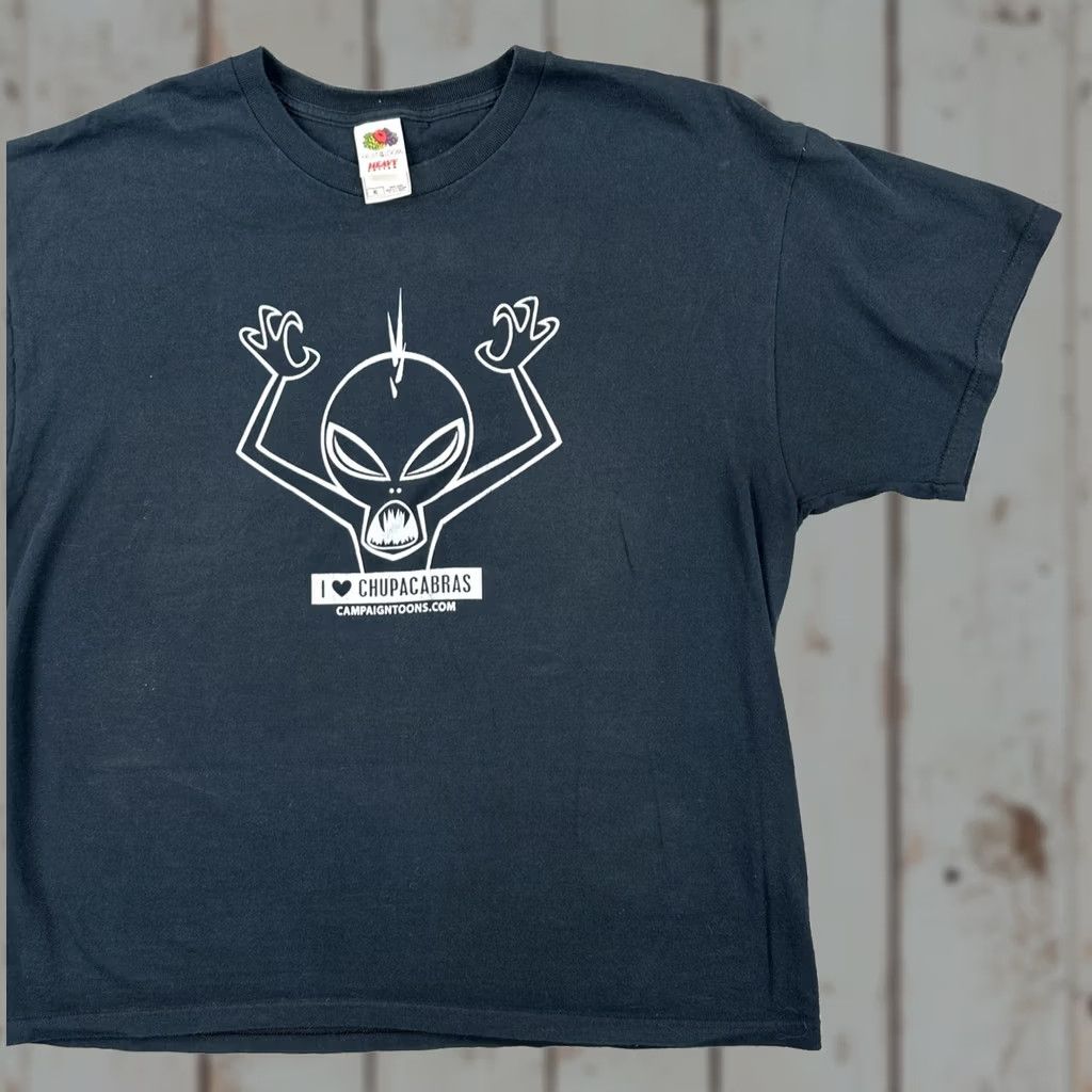 Fruit Of The Loom VINTAGE Fruit of the Loom T Shirt XL 90s I Love Chupacabras Cartoon Graphic Tee Mens Black Short Sleeve Cotton T-Shirt Graphic Tee Size US XL / EU 56 / 4 - 1 Thumbnail
