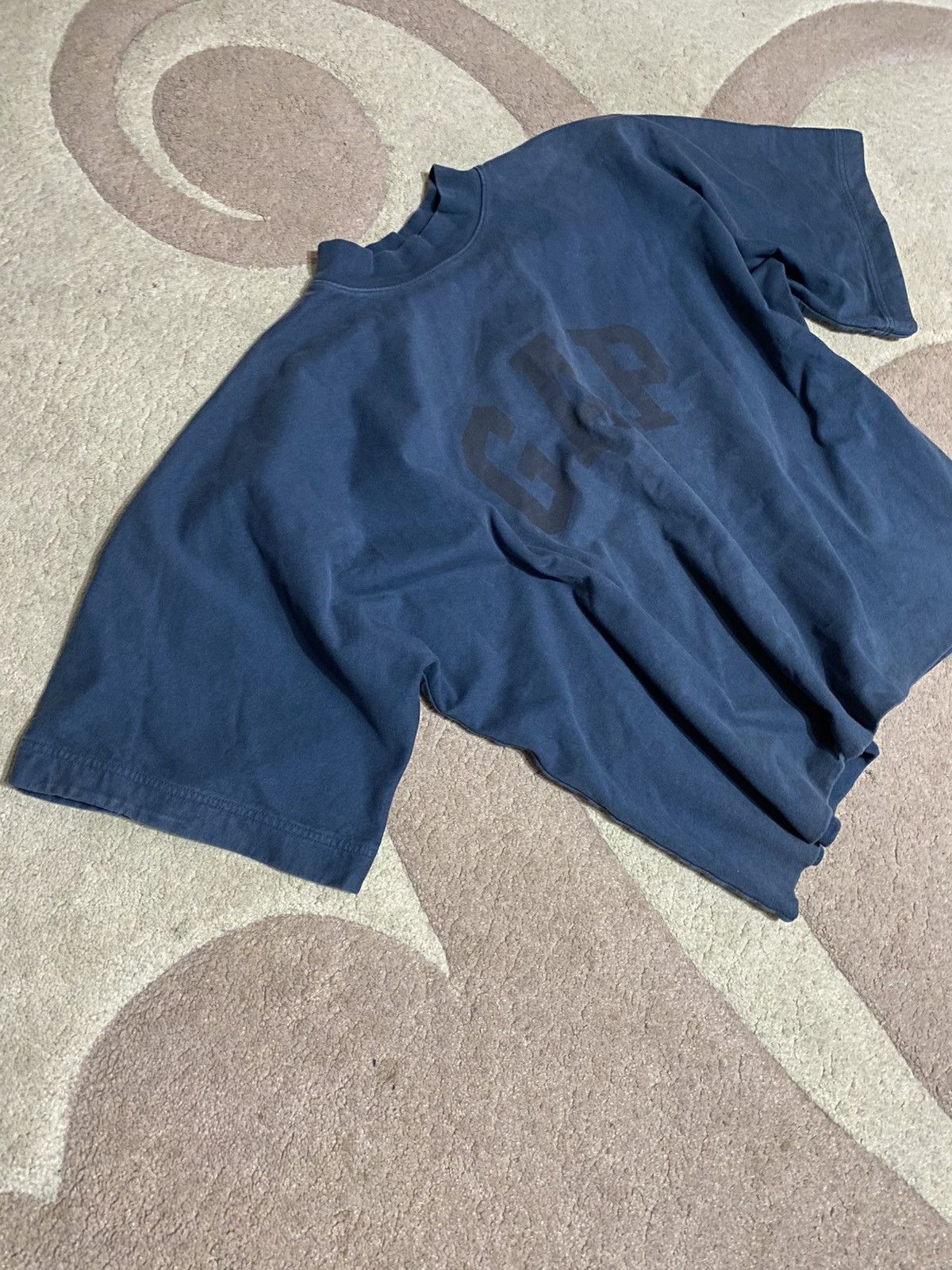 Balenciaga × Gap × Yeezy Balenciaga Yeezy Yzy Gap Cropped NoSeam Dove Tee Size US M / EU 48-50 / 2 - 7 Thumbnail