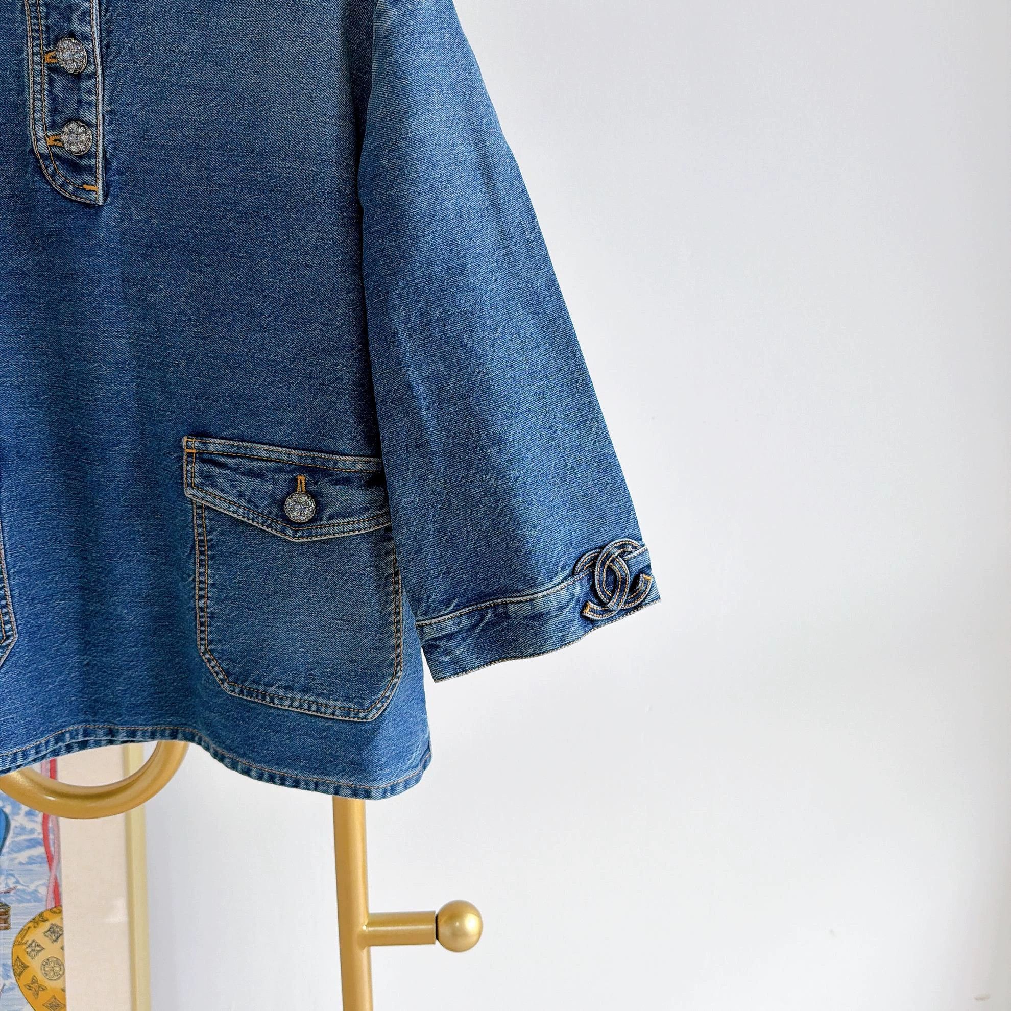 Chanel Chanel blue denim jacket women's size 34 Size XS / US 0-2 / IT 36-38 - 4 Thumbnail