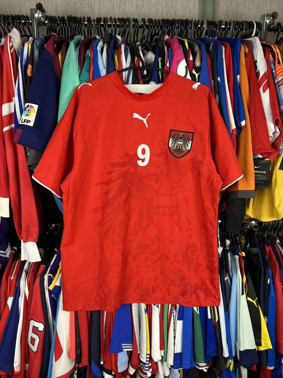 Puma AUSTRIA 2004 2006 HOME FOOTBALL SHIRT SOCCER JERSEY PUMA #9 Size US L / EU 52-54 / 3 - 1 Thumbnail