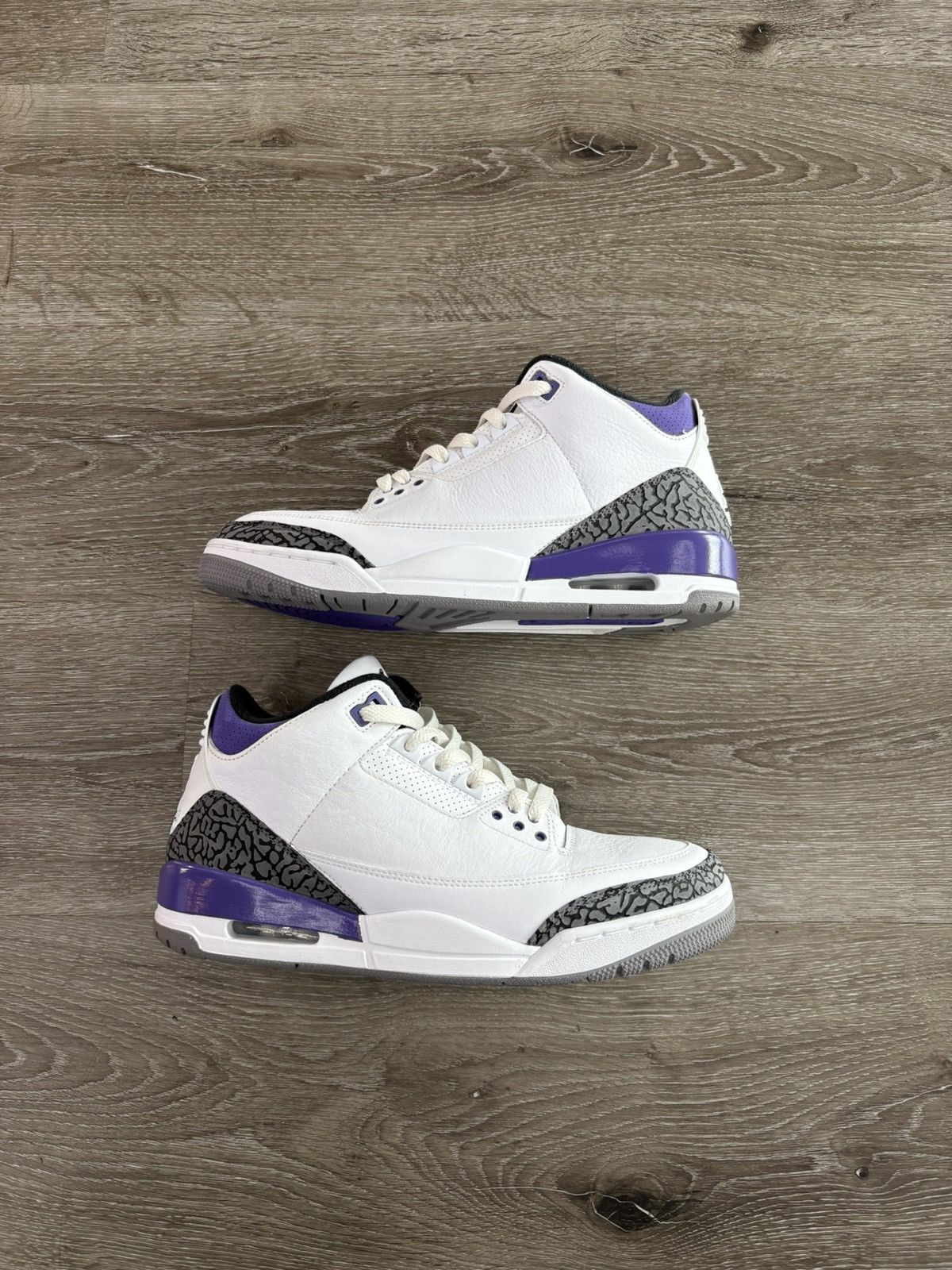 Jordan Brand Air Jordan 3 “Dark Iris” **PRE-OWNED** REP. BOX Size US 9 / EU 42 - 1 Thumbnail