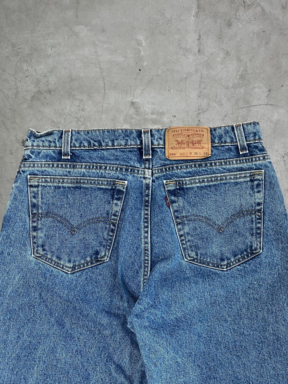 Levi's Vintage Levi’s Tapered 550 Blue Wash Size US 34 / EU 50 - 7 Thumbnail